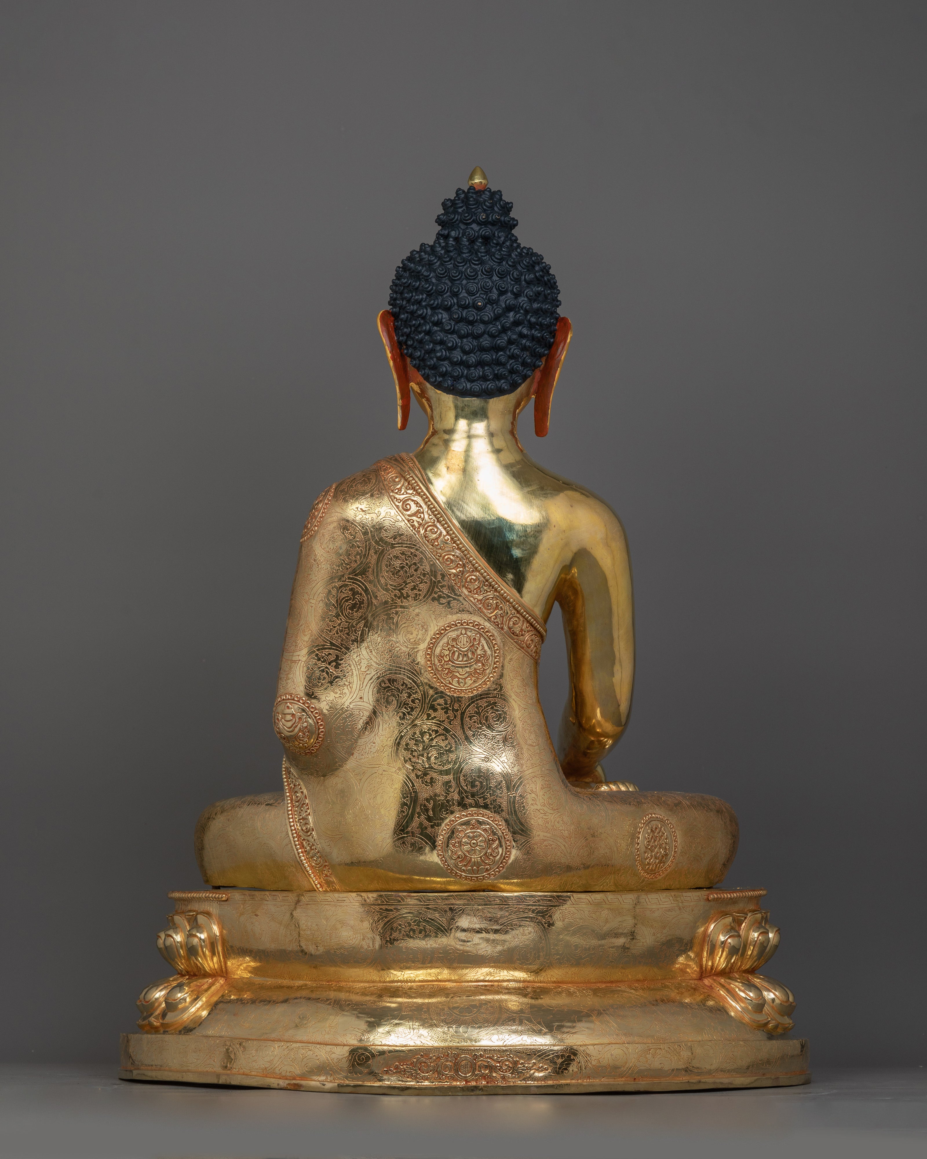 Buddha Statue of Siddhartha Gautama | The Essence of Enlightenment