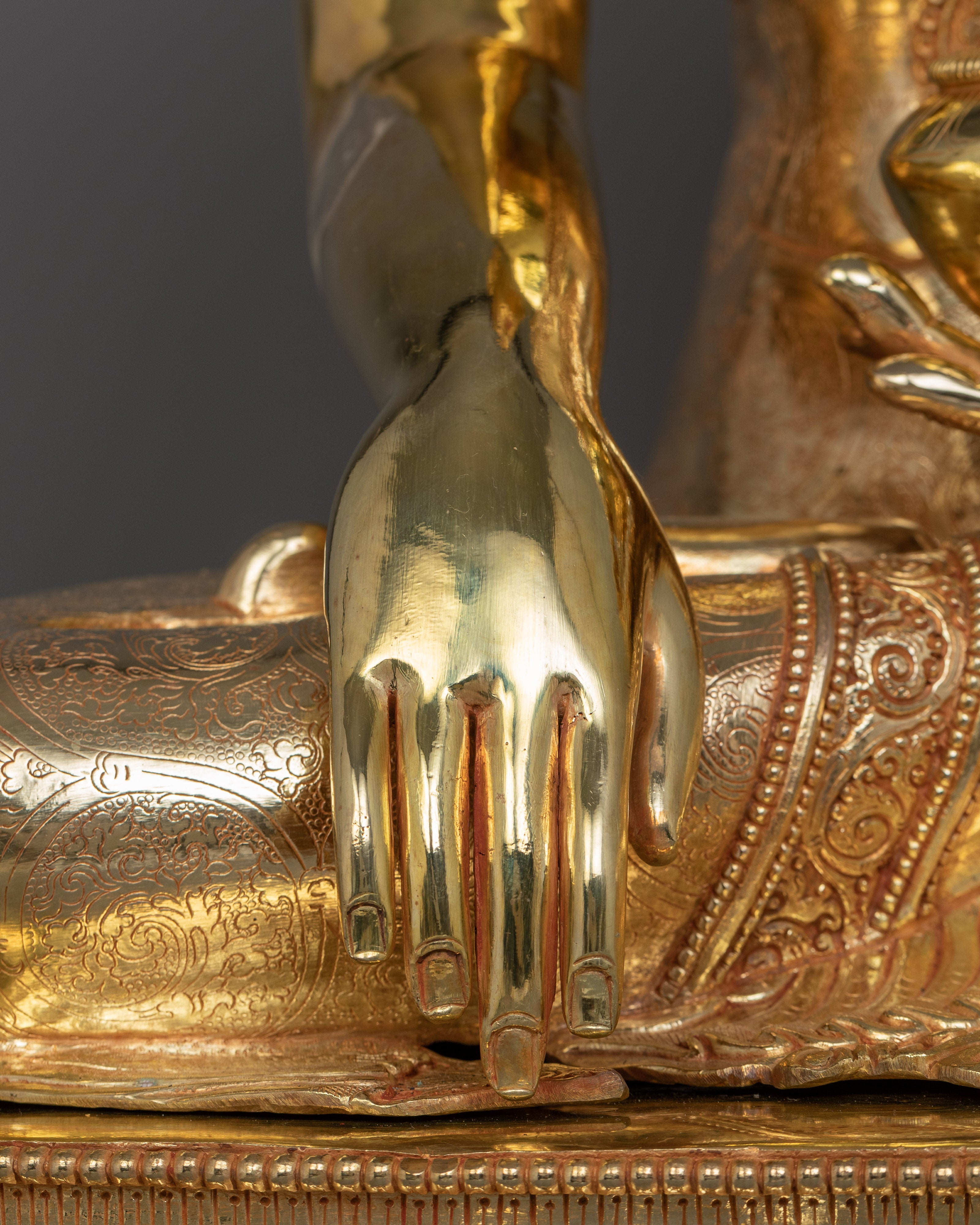 Buddha Statue of Siddhartha Gautama | The Essence of Enlightenment