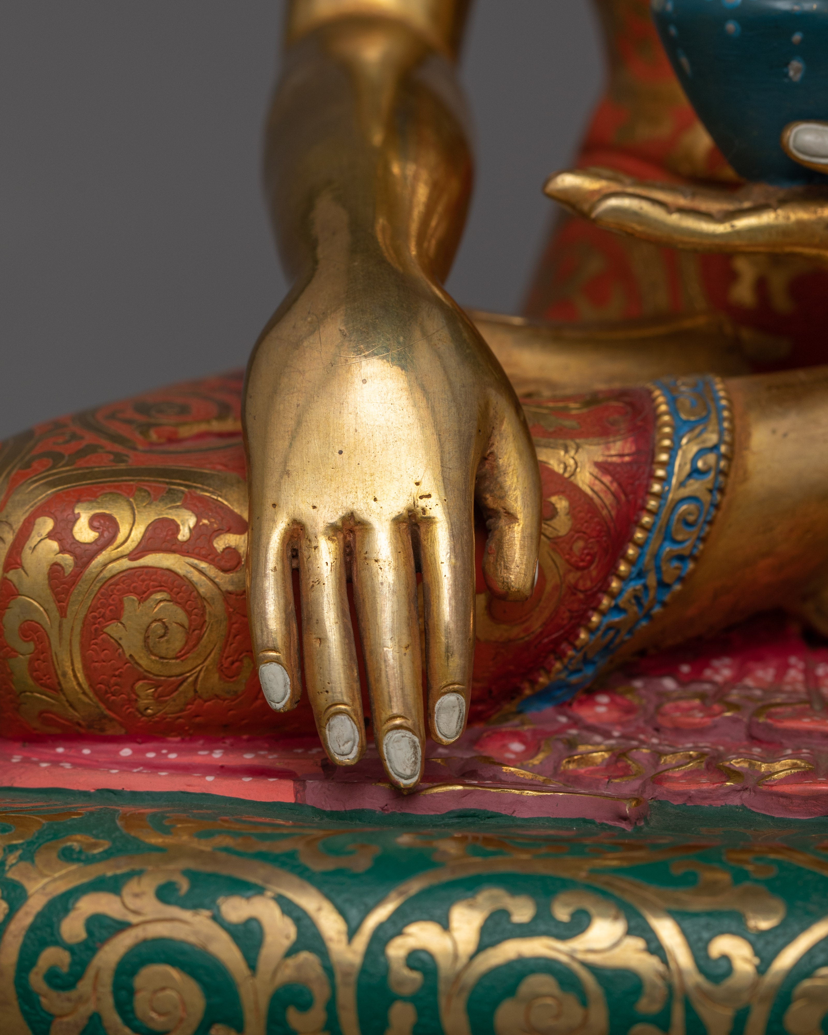 Shakyamuni Buddha Universal Teacher Sculpture | The Enlightened Dharma Teacher