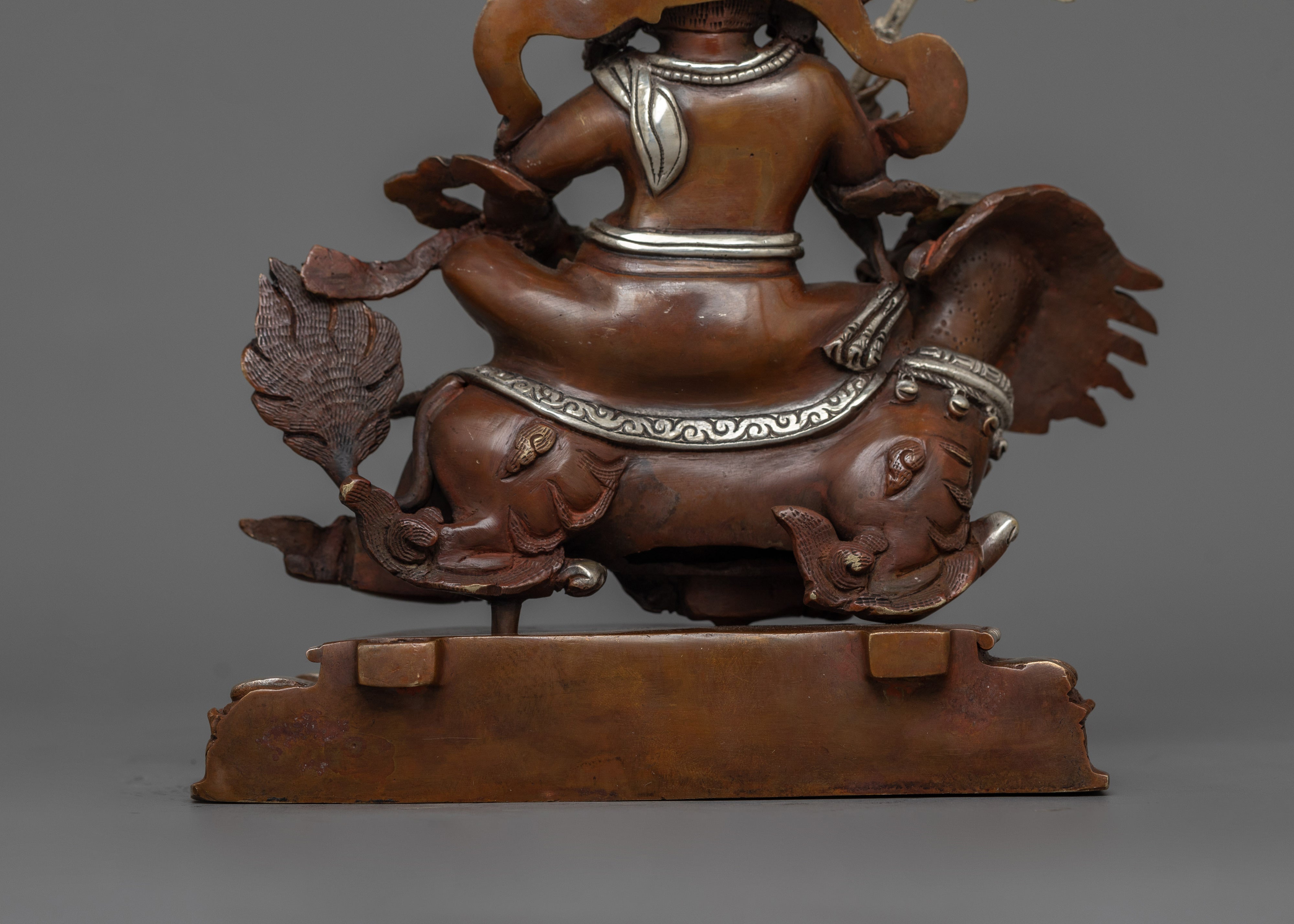 Namtoshe Wealth Guardian Sculpture | Spiritual Protection and Abundance