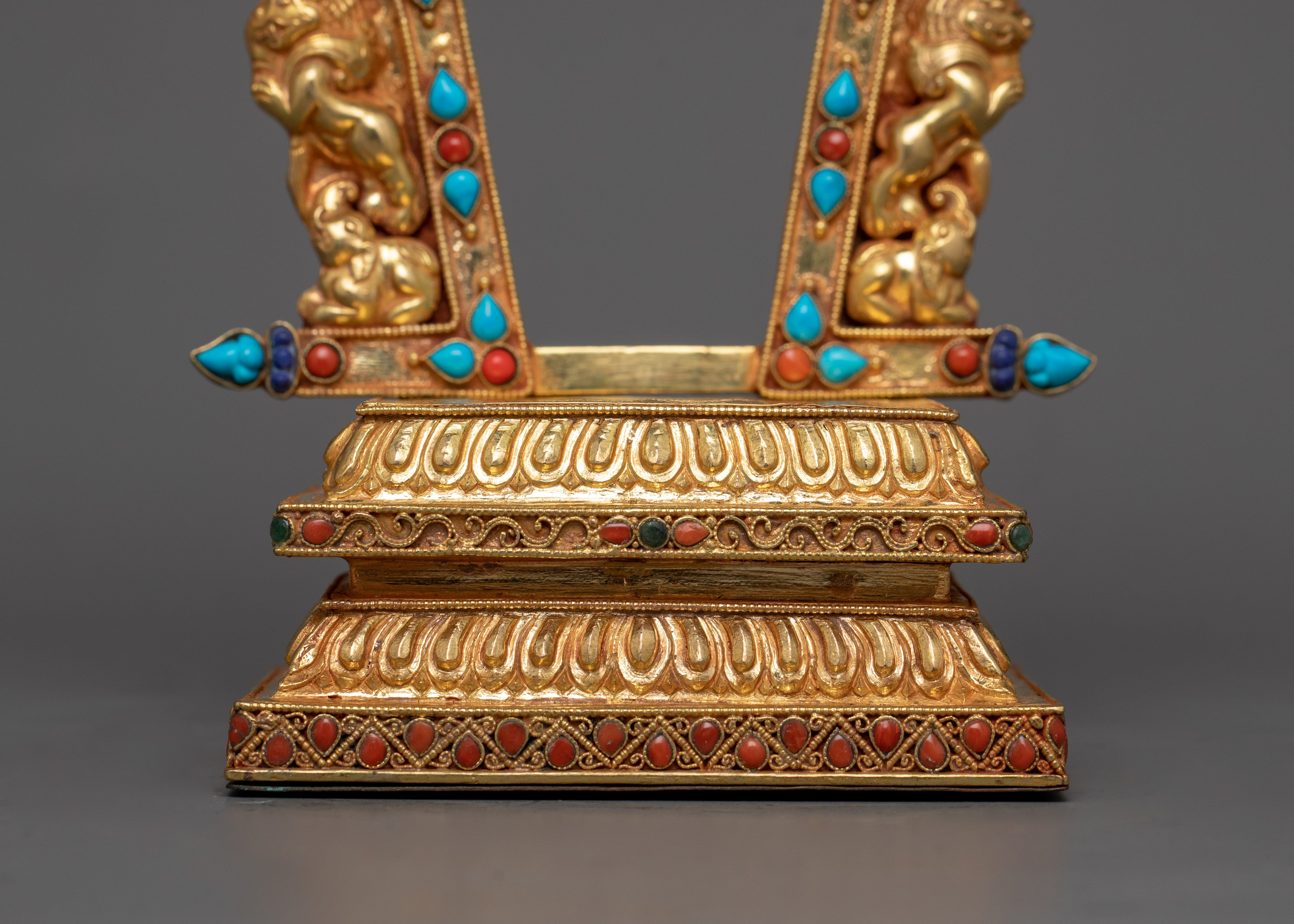 Traditional Throne for Statue | Symbol of Reverence and Divinity