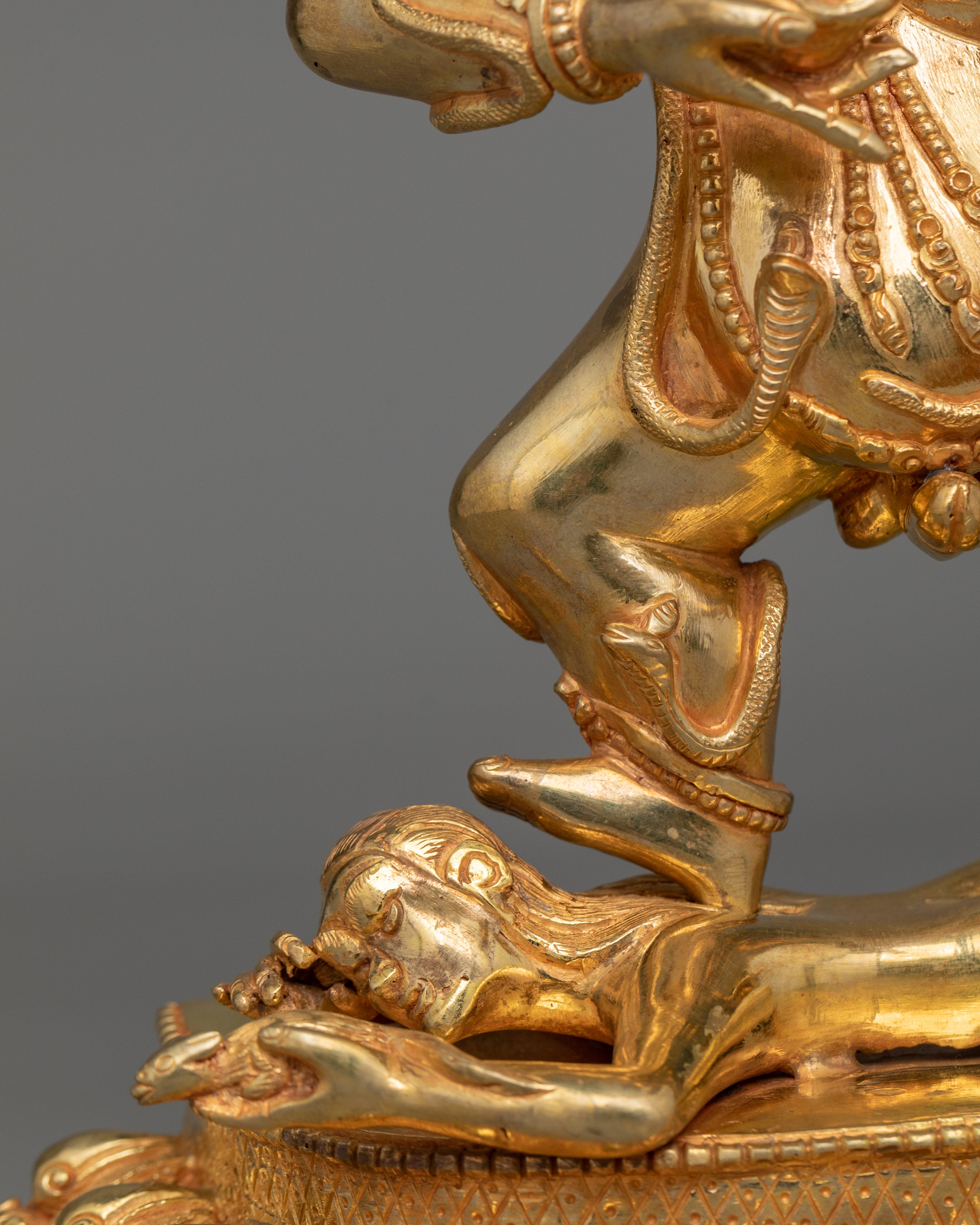 Traditional Black Dzambhala Figurine | Handcrafted Spiritual Decor