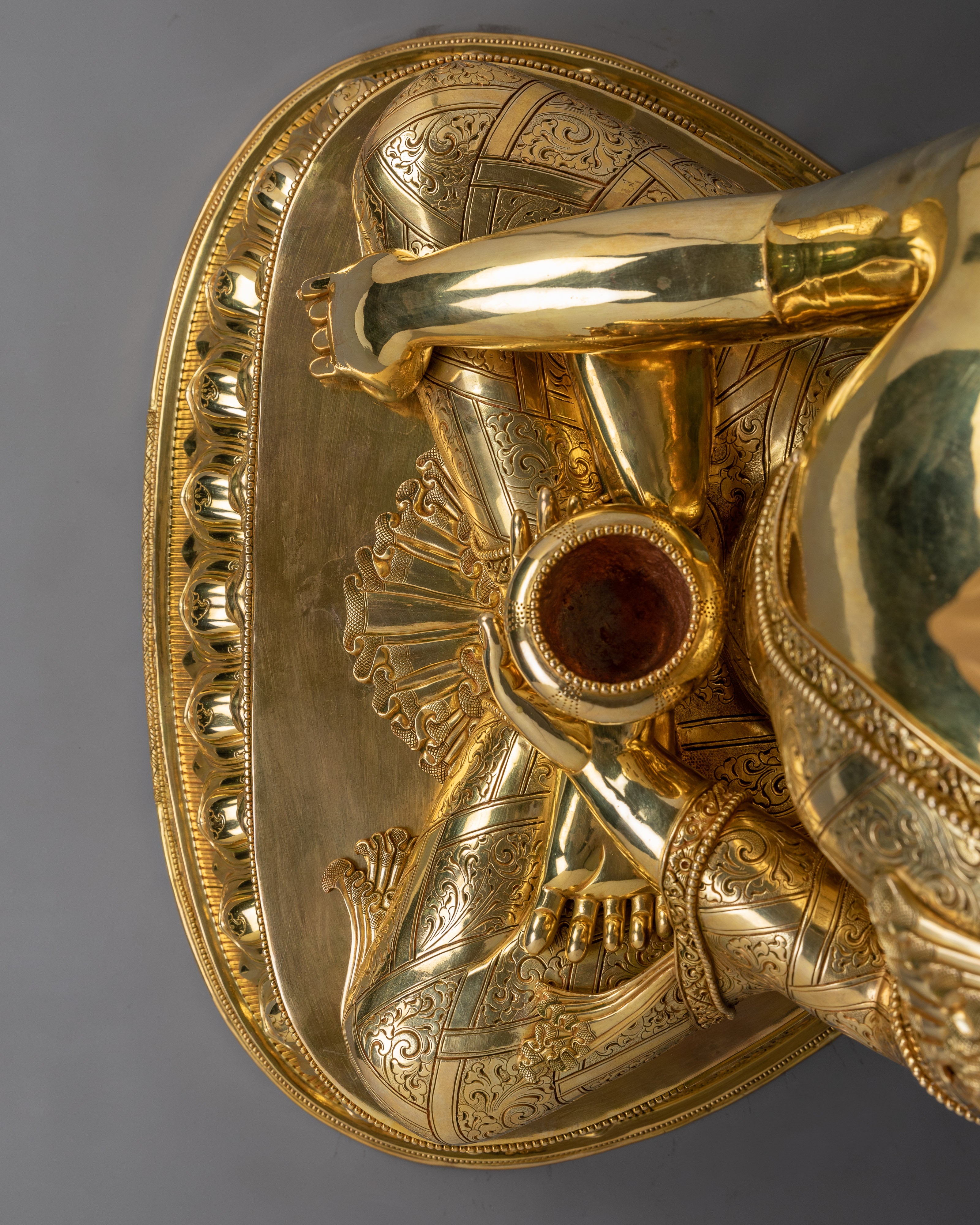 Tranquil Shakyamuni Buddha For Altar | Symbol of Serenity and Inner Wisdom