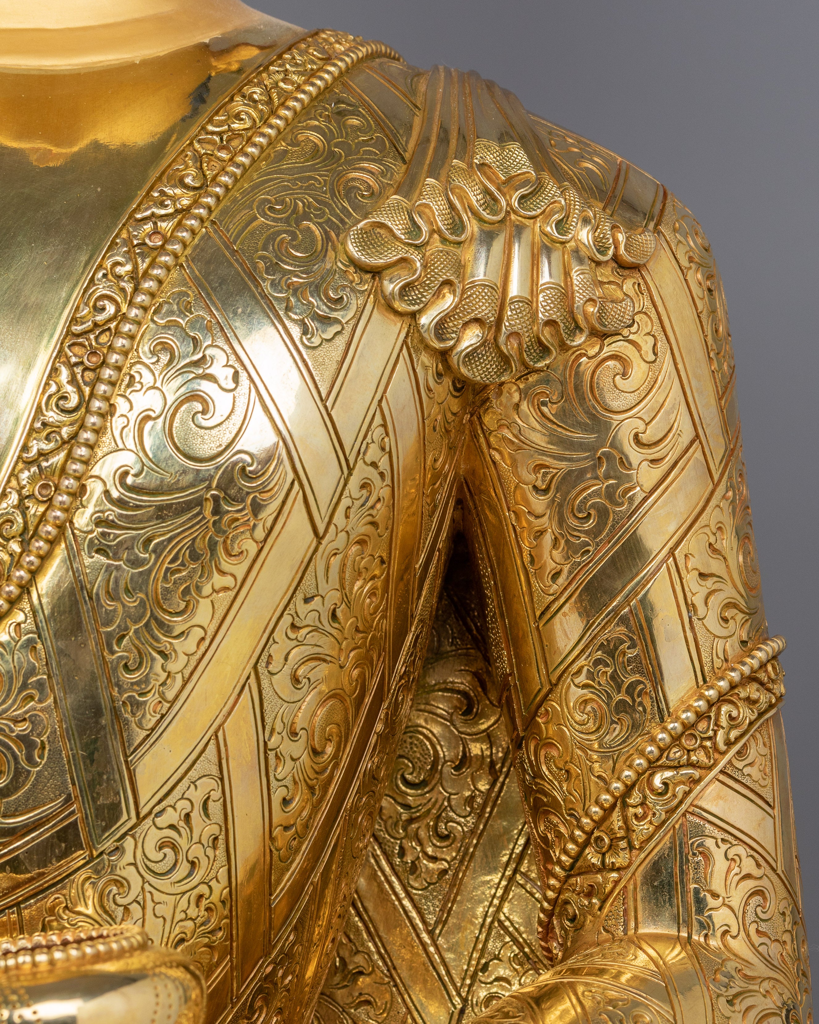 Tranquil Shakyamuni Buddha For Altar | Symbol of Serenity and Inner Wisdom