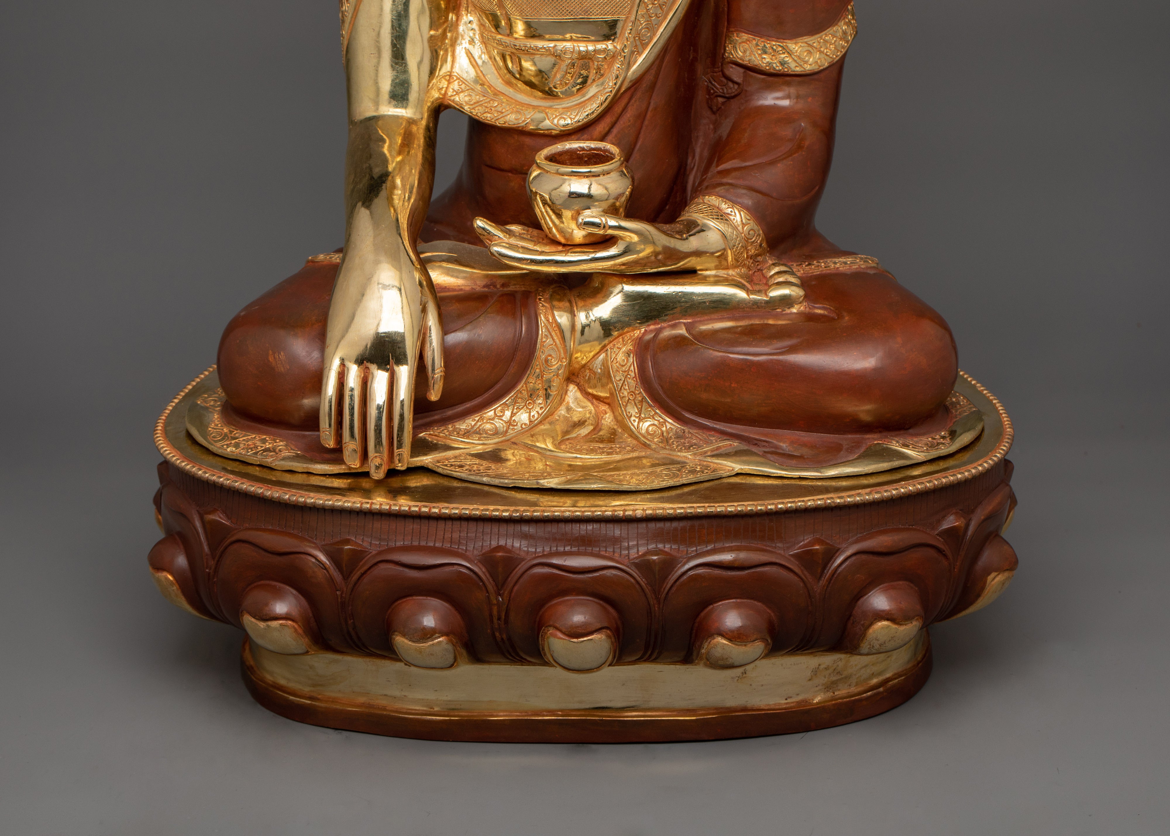 Buddhist Sculpture of Shakyamuni Buddha for Dharma Decor | Traditional Sacred Artwork