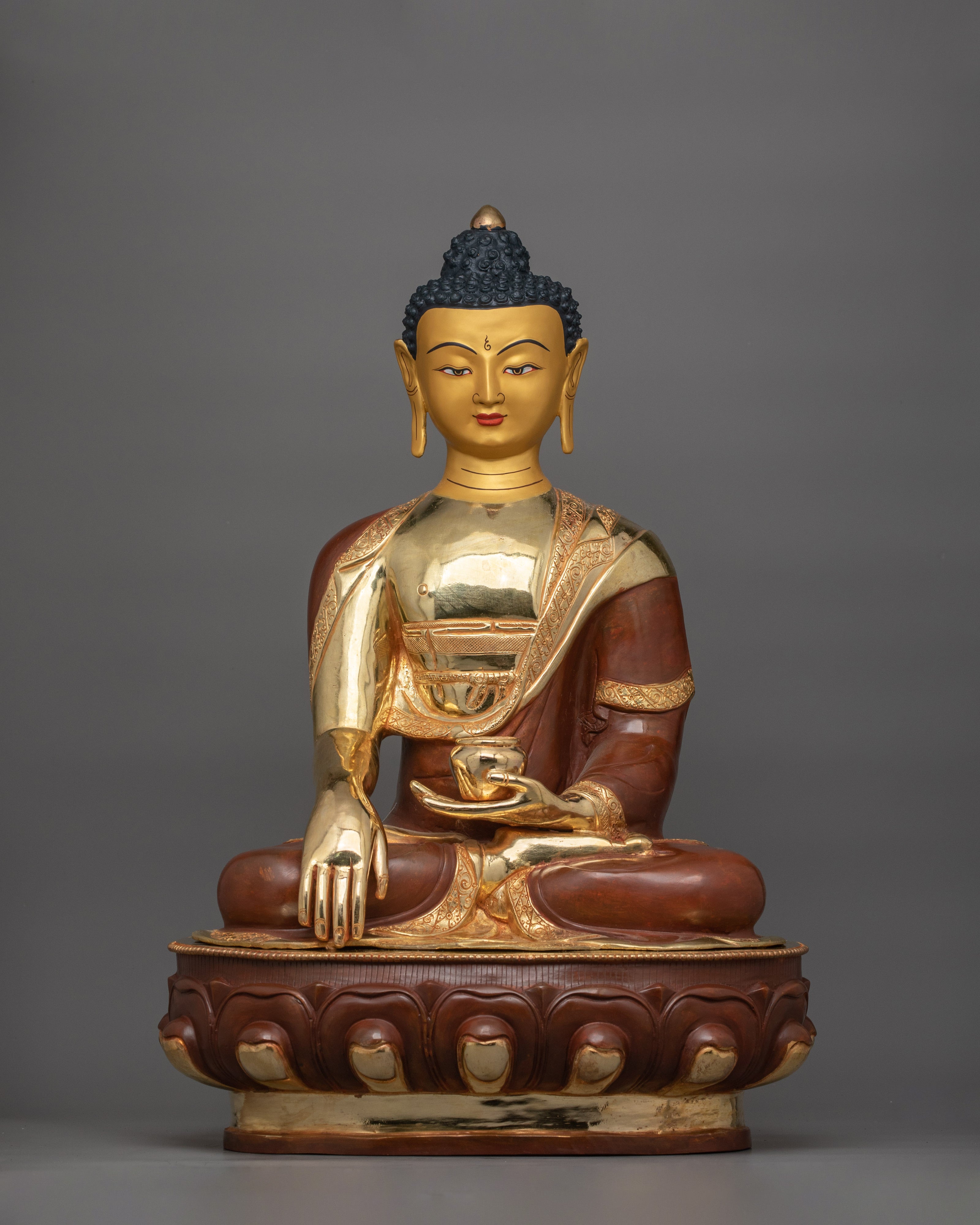 sculpture-of-shakyamuni-buddha-for-dharma-decor