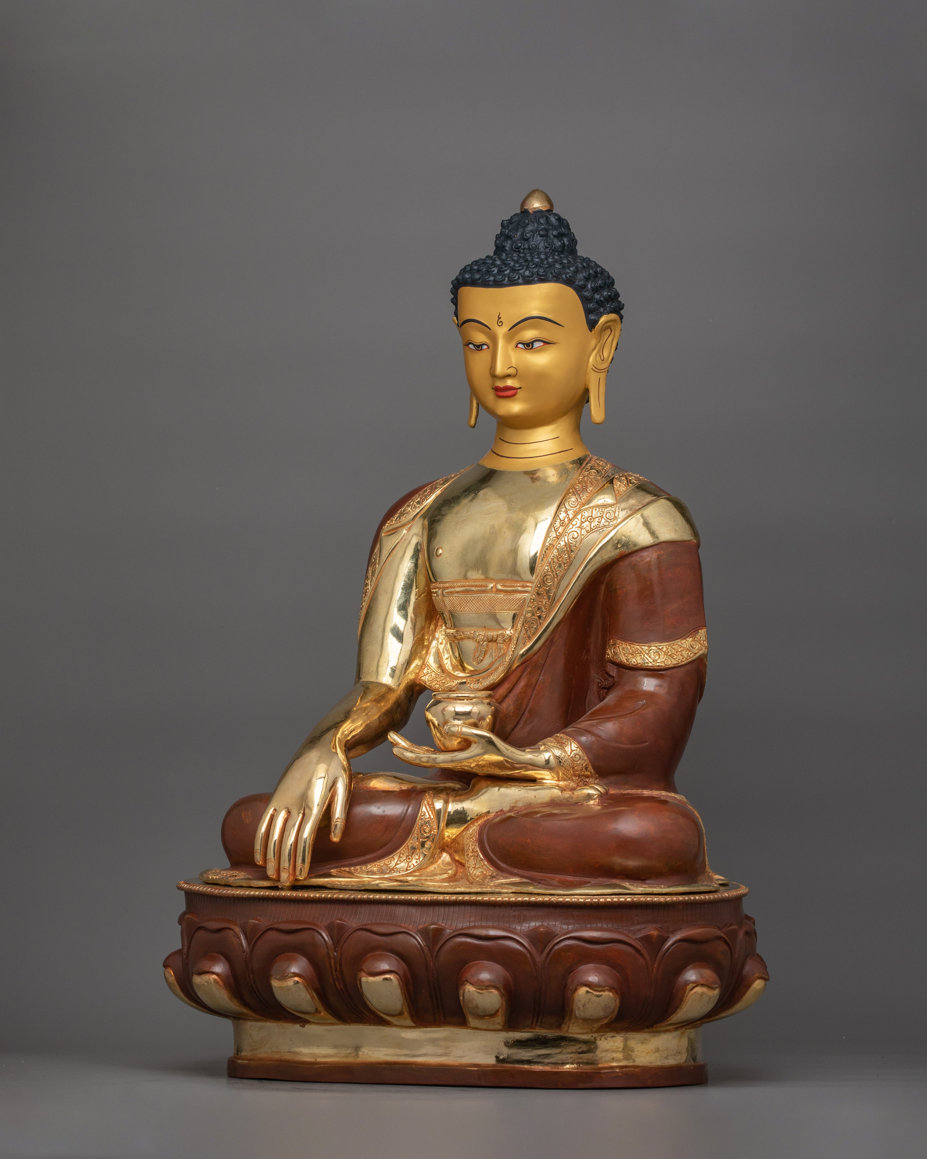 Buddhist Sculpture of Shakyamuni Buddha for Dharma Decor | Traditional Sacred Artwork