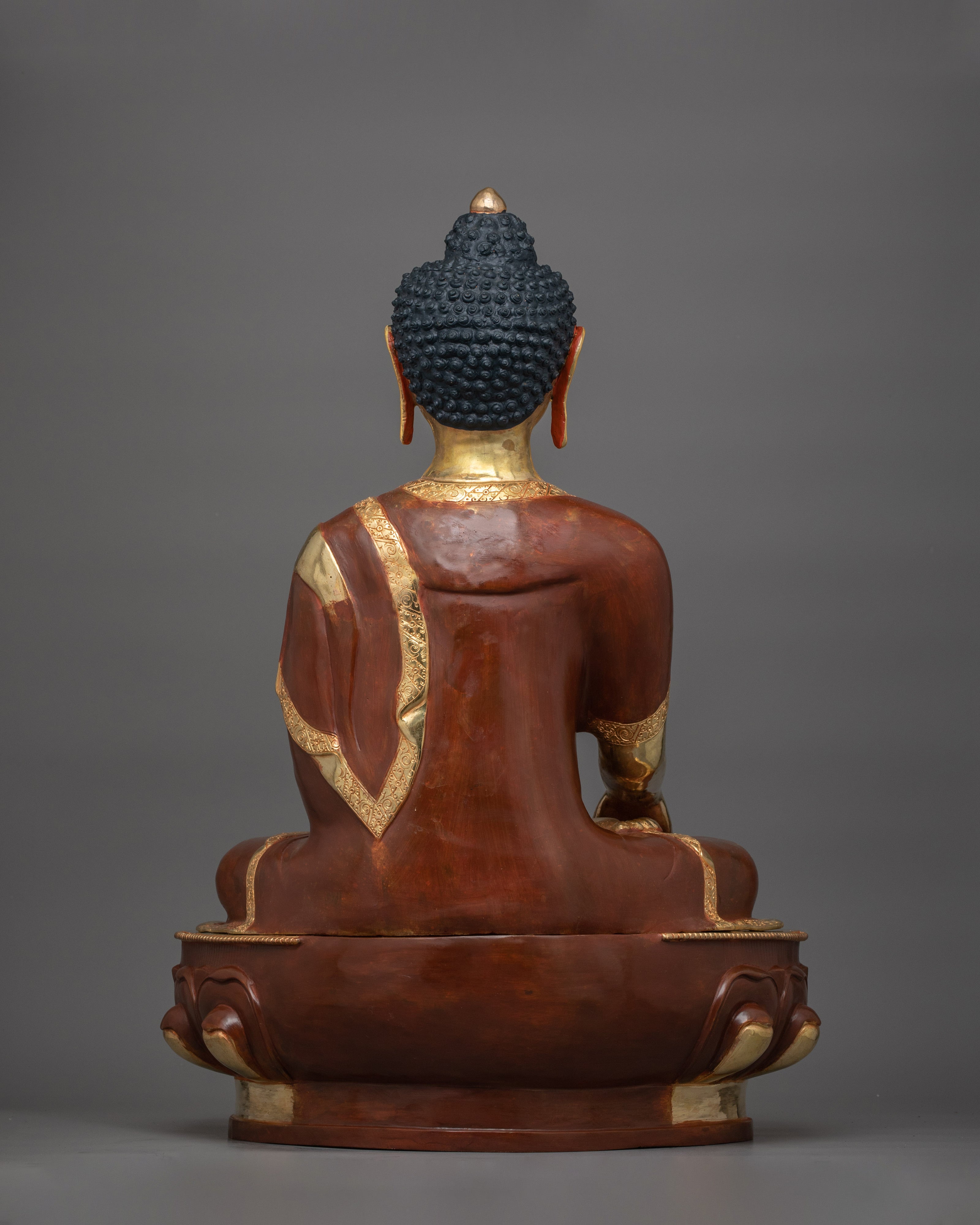 Buddhist Sculpture of Shakyamuni Buddha for Dharma Decor | Traditional Sacred Artwork