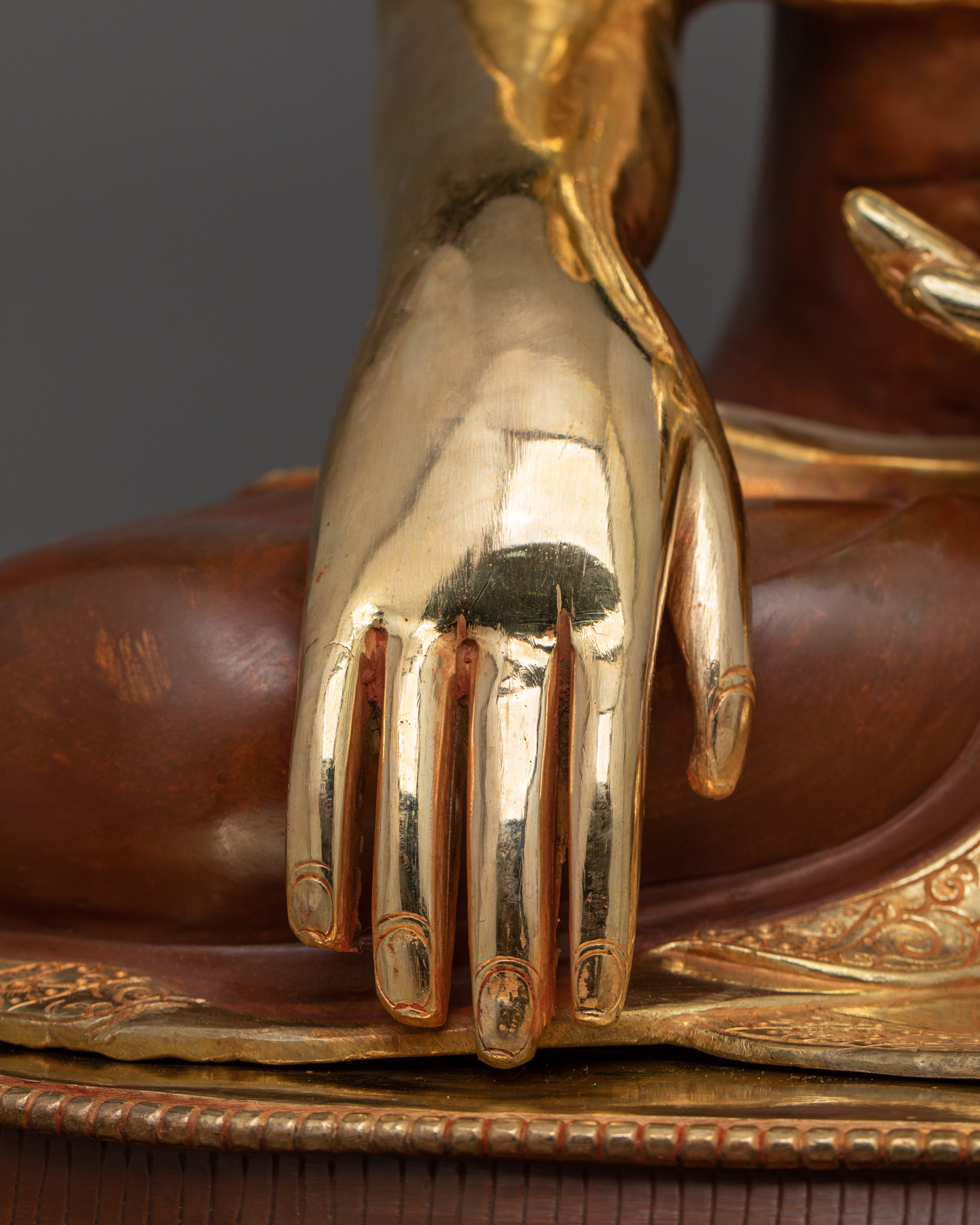 Buddhist Sculpture of Shakyamuni Buddha for Dharma Decor | Traditional Sacred Artwork