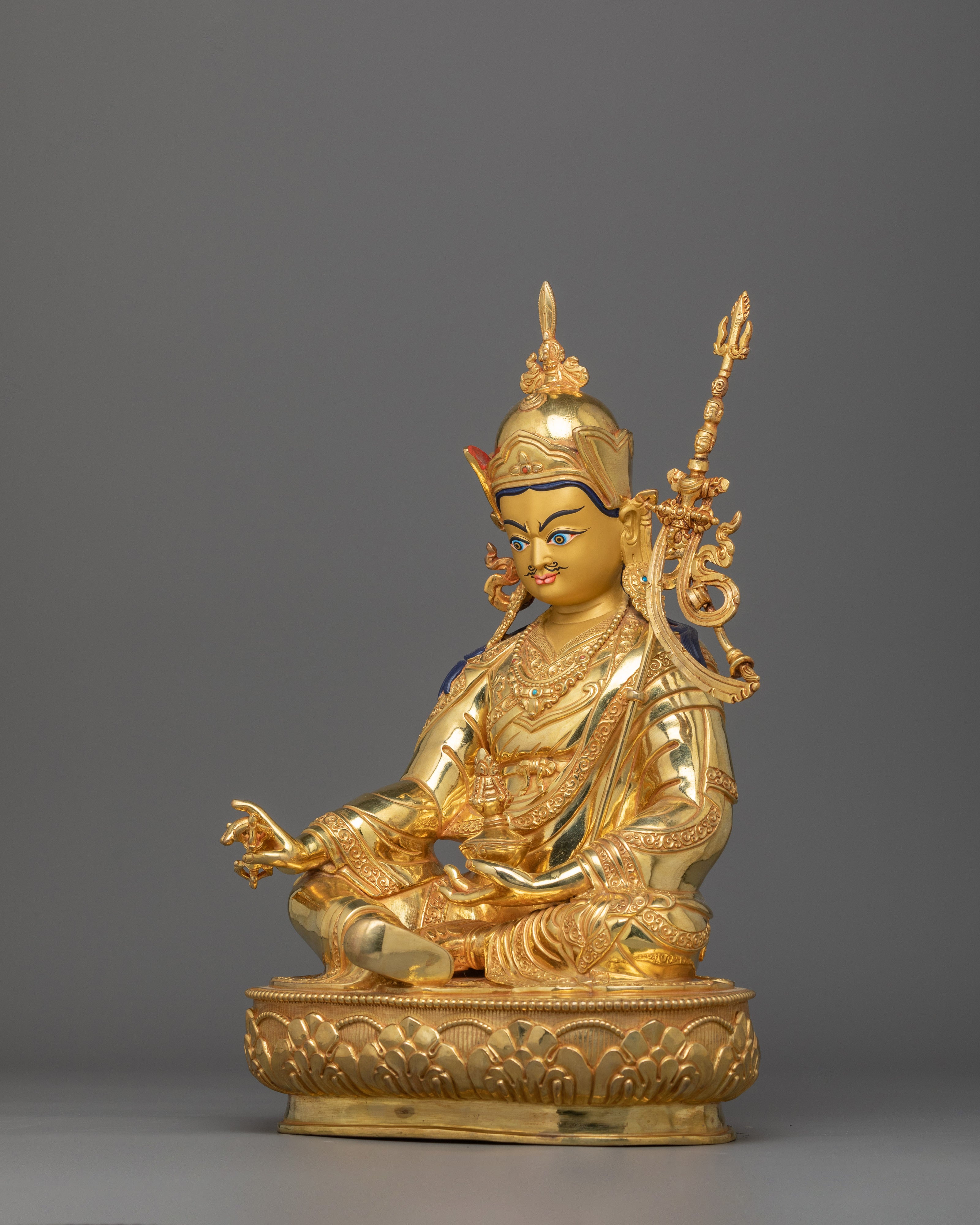 Religious Buddhist Vajra Master Rinpoche Guru Statue | The Tantric Master