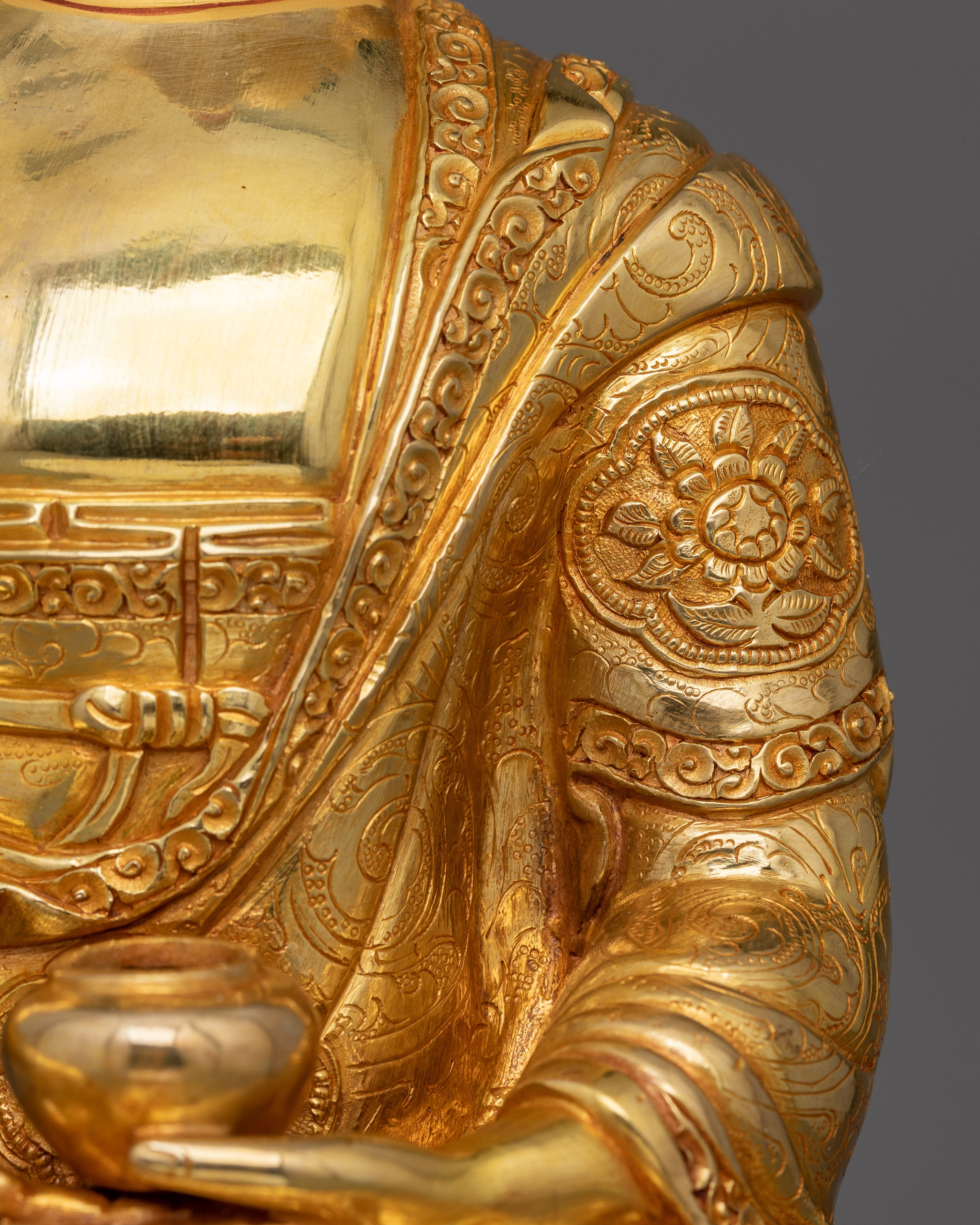 Shakyamuni Buddha Buddhist Art | Tranquil Enlightened Deity Statue