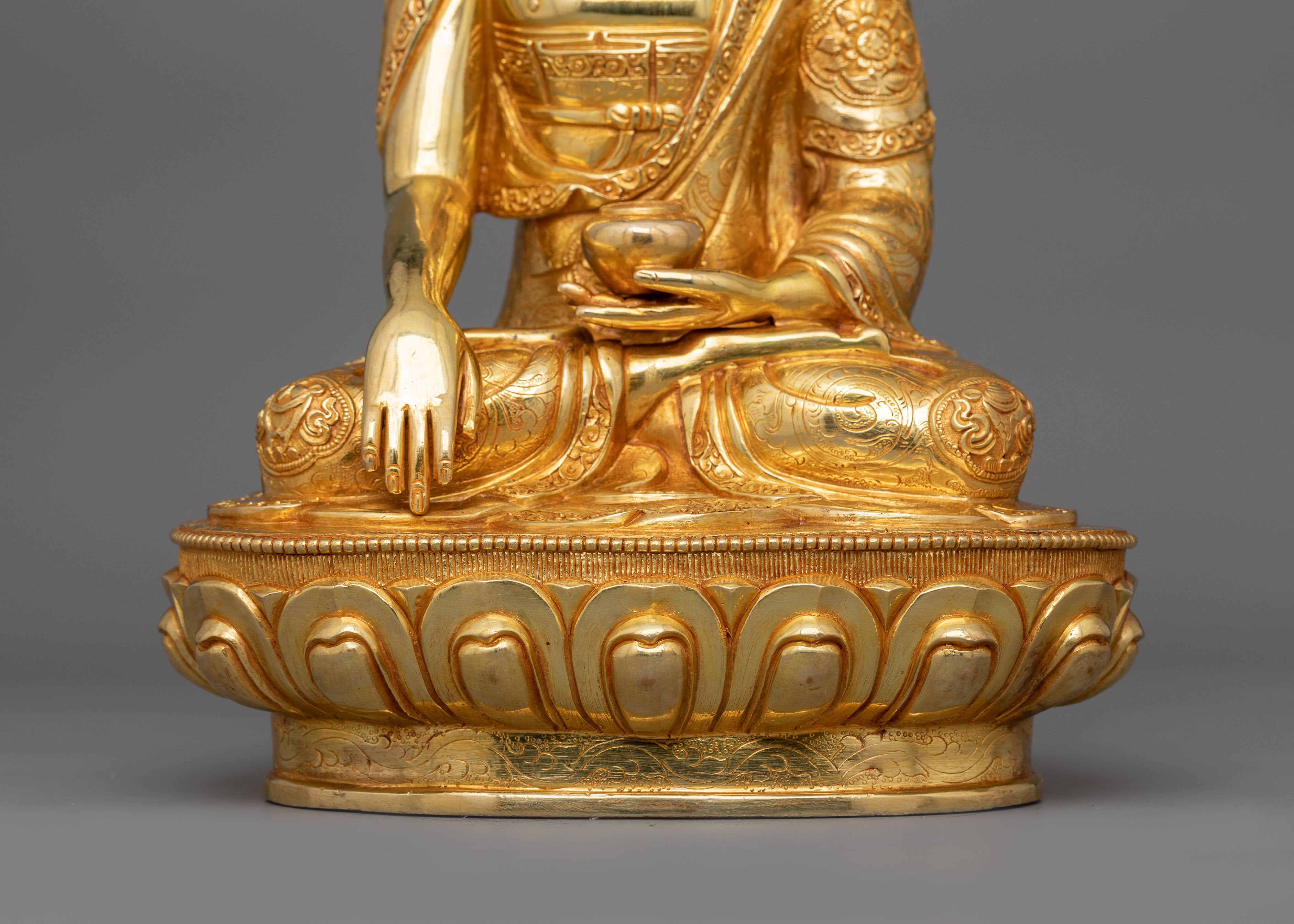 Shakyamuni Buddha Buddhist Art | Tranquil Enlightened Deity Statue