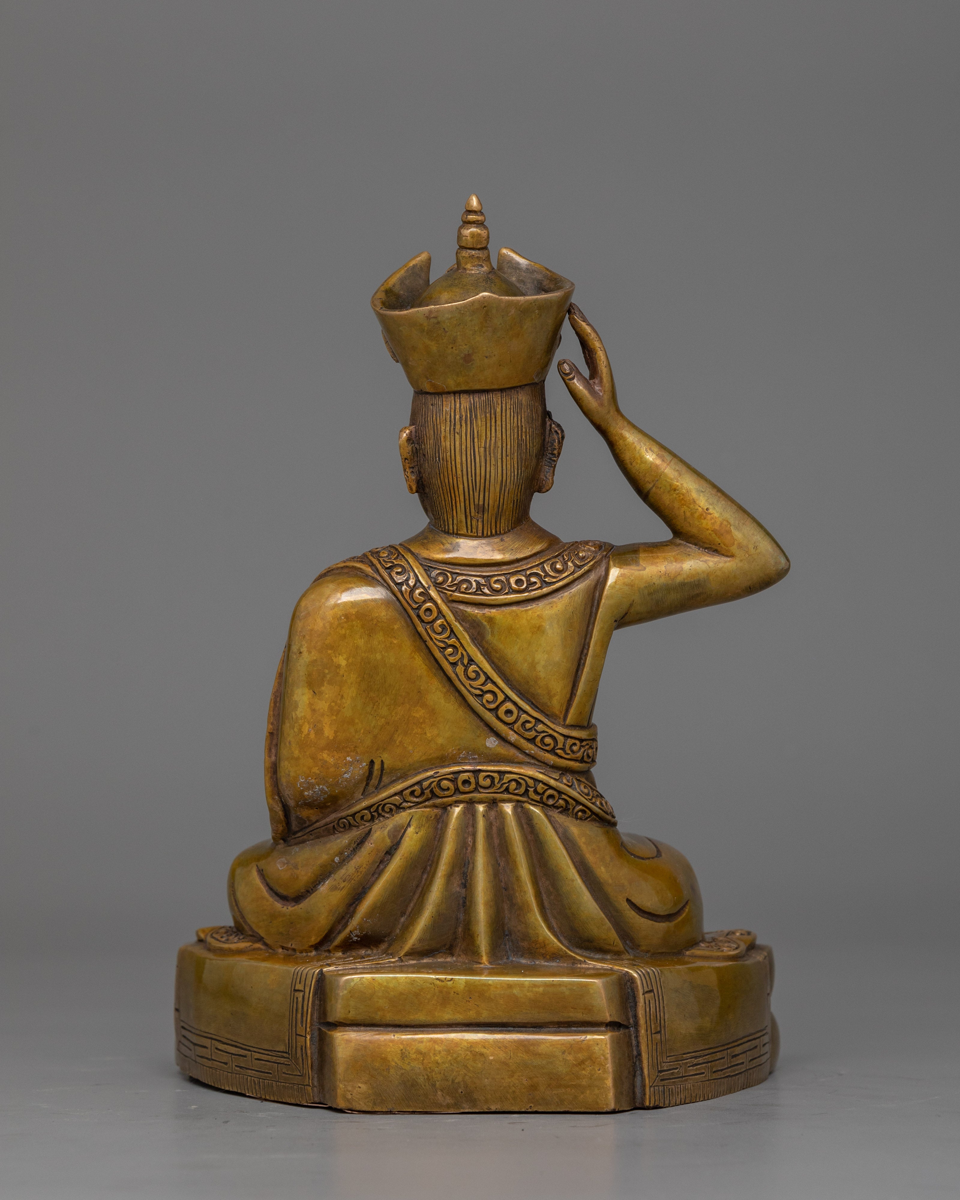 16th Karmapa Rangjung Khyapdak Rigpe Dorje Statue | A Legacy of Tibetan Buddhism