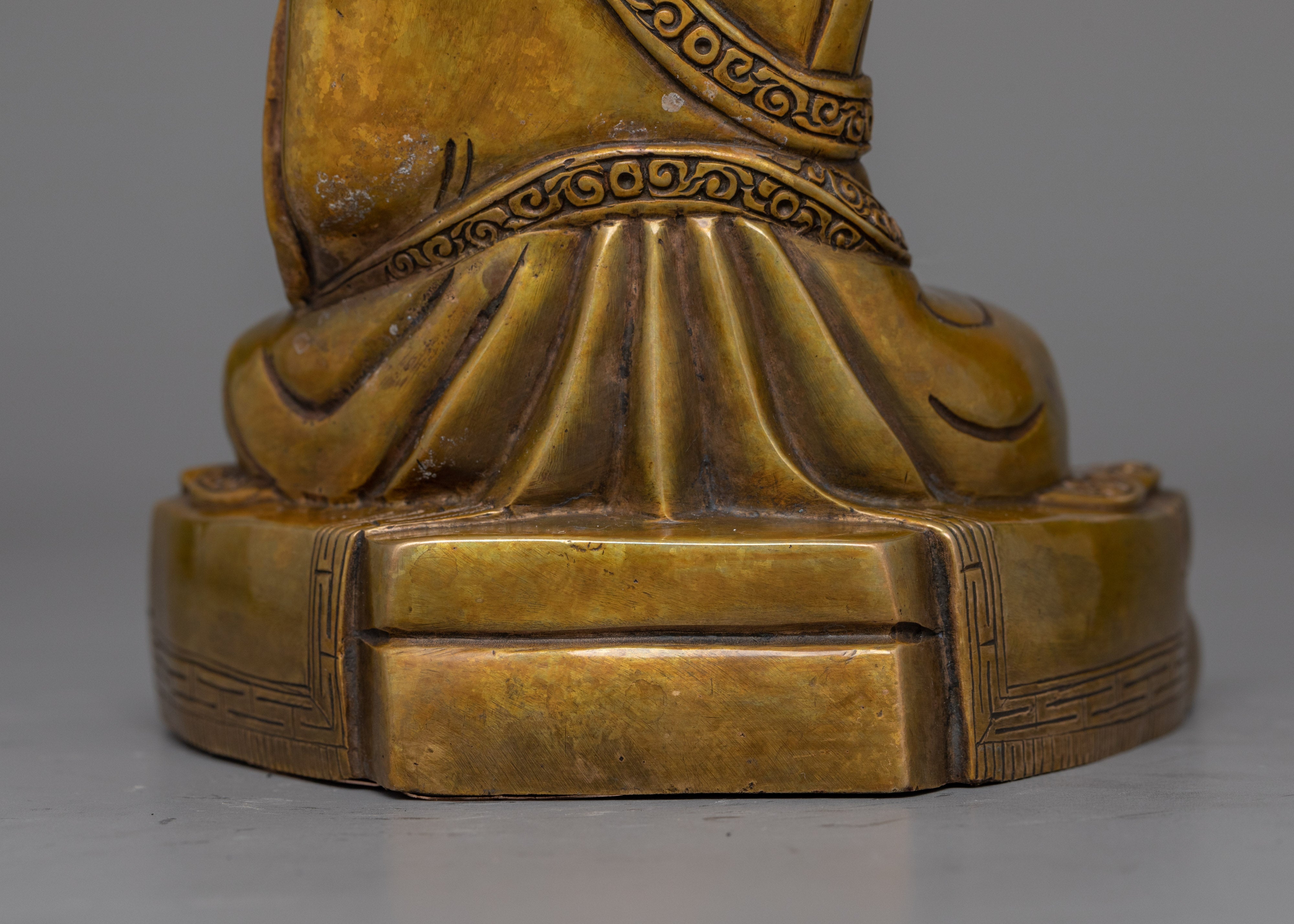 16th Karmapa Rangjung Khyapdak Rigpe Dorje Statue | A Legacy of Tibetan Buddhism