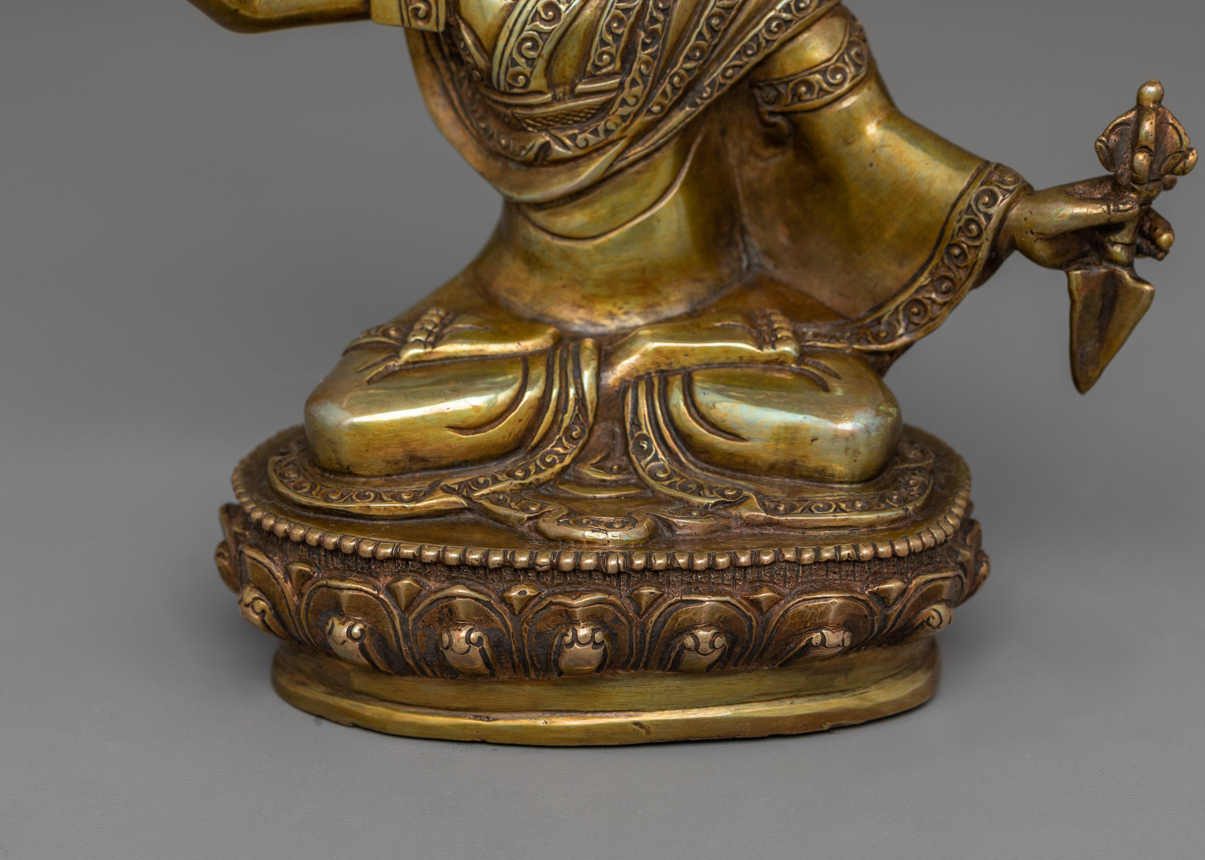 Karma Pakshi 2nd Karmapa Handcrafted Statue | Buddhist Master of Miracles