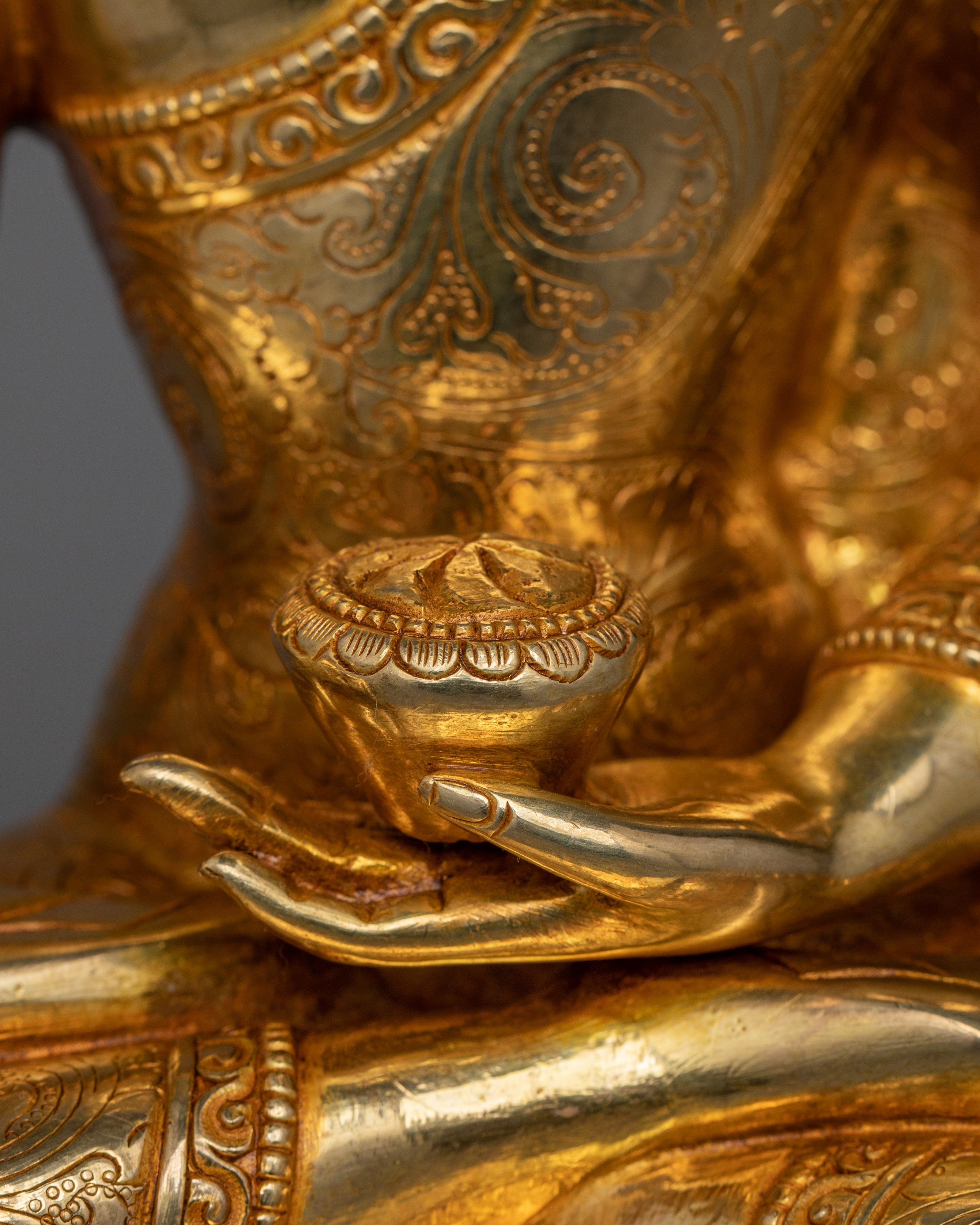 Peaceful Buddha Siddhartha Gautama Statue for Decor | The Enlightened Spiritual Teacher