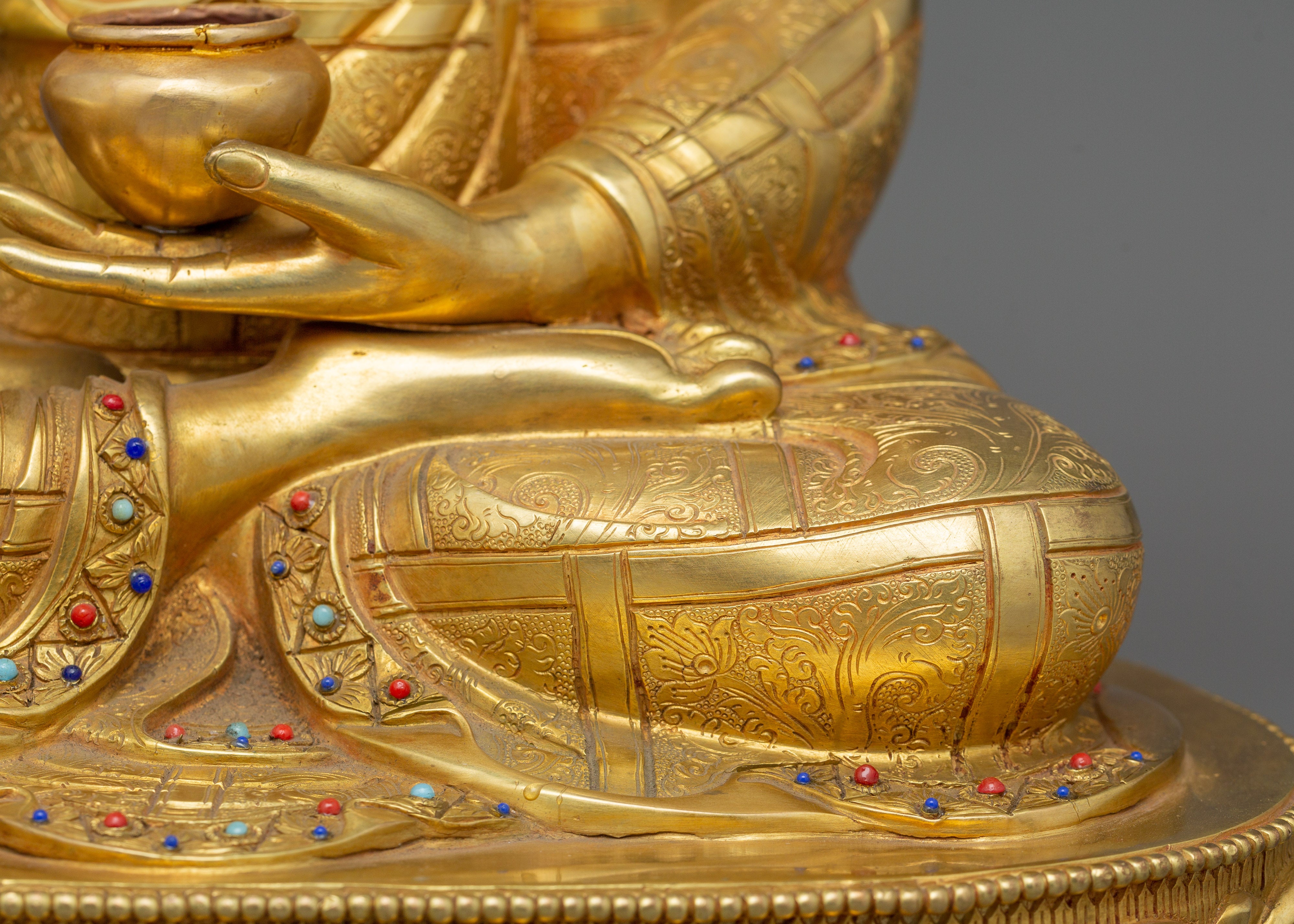 Enlightened Buddha Siddhartha Gautama Statue | 24k Gold Gilded Sculpture