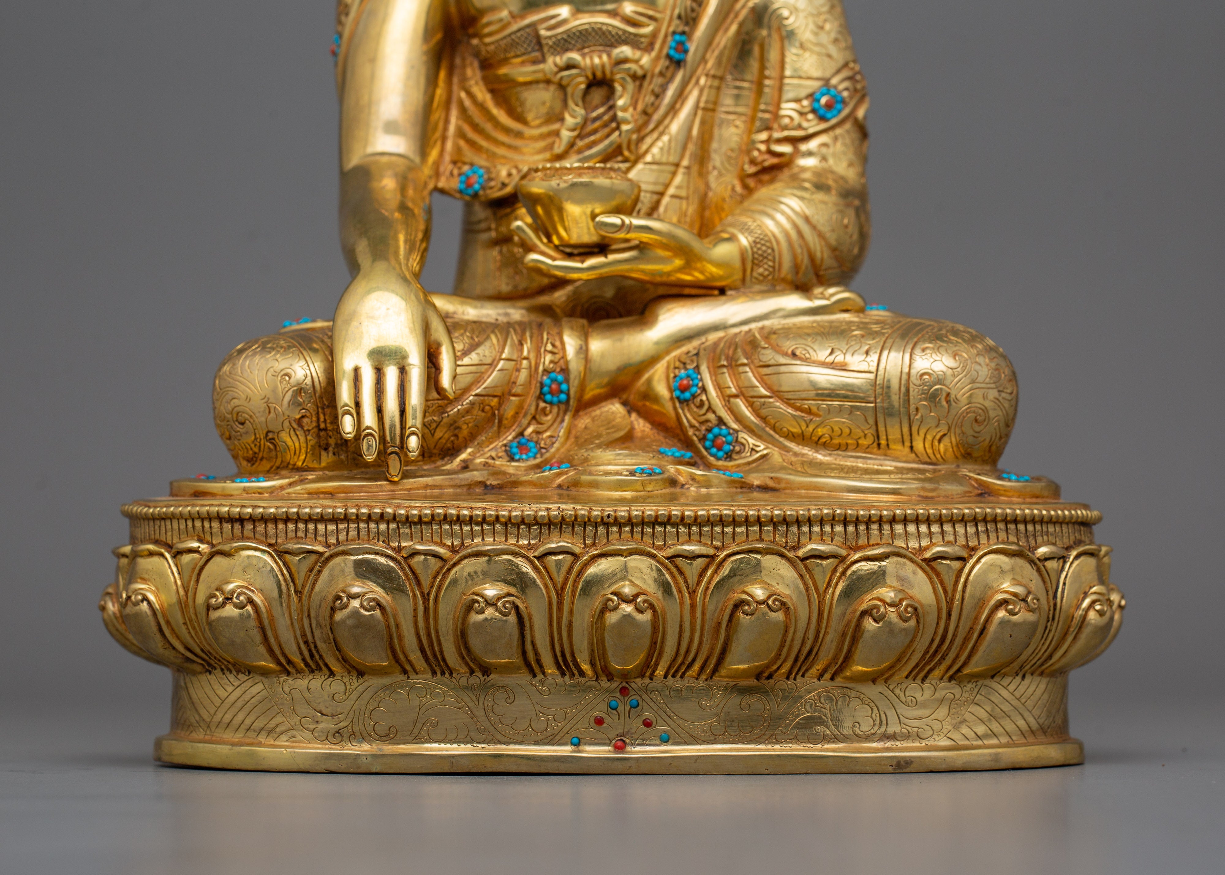 Sculpture of First Historical Buddha Shakyamuni | Buddha of Enlightenment and Wisdom