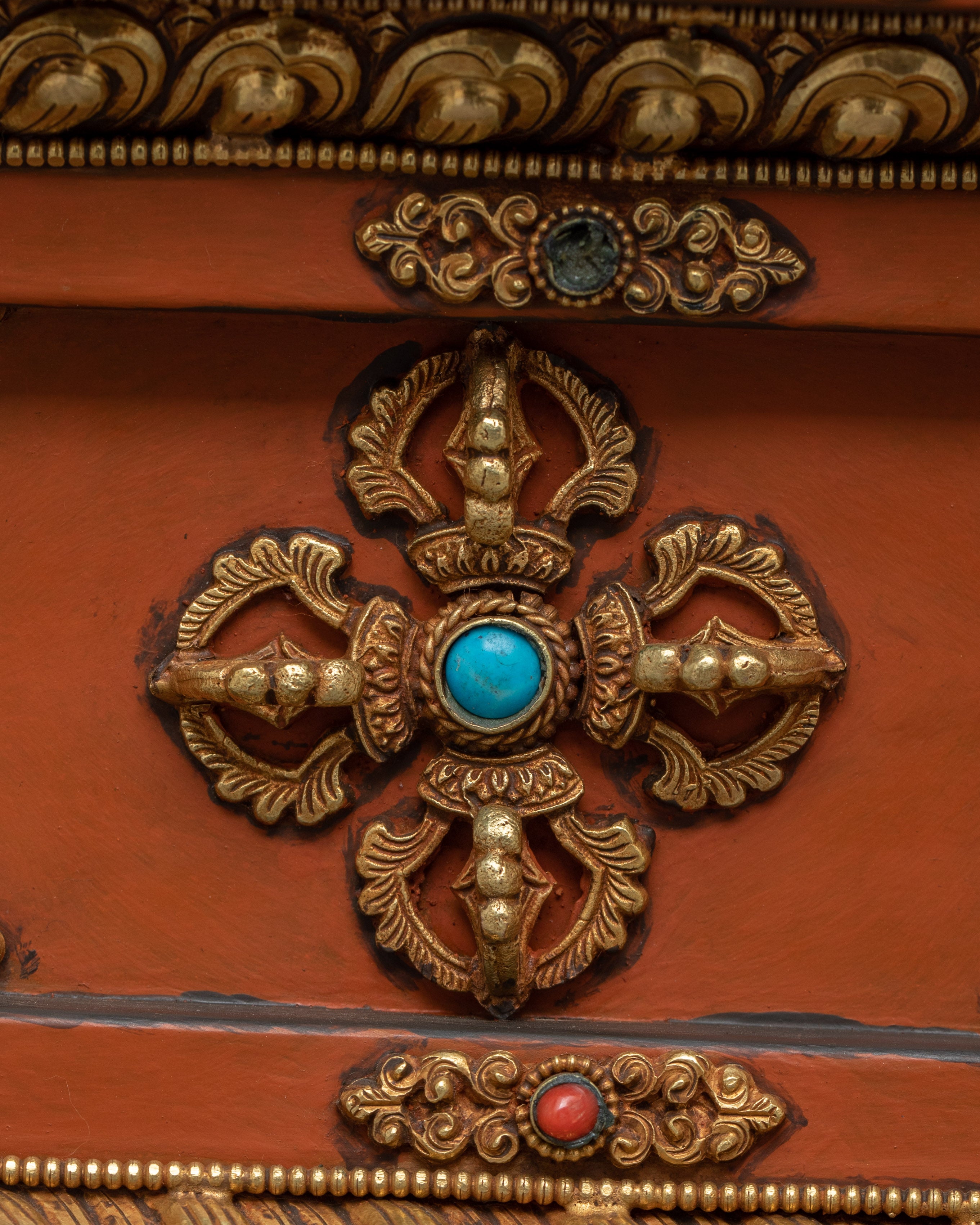 Hand Carved Gemstones Throne For Statue | Symbol of Reverence and Divinity