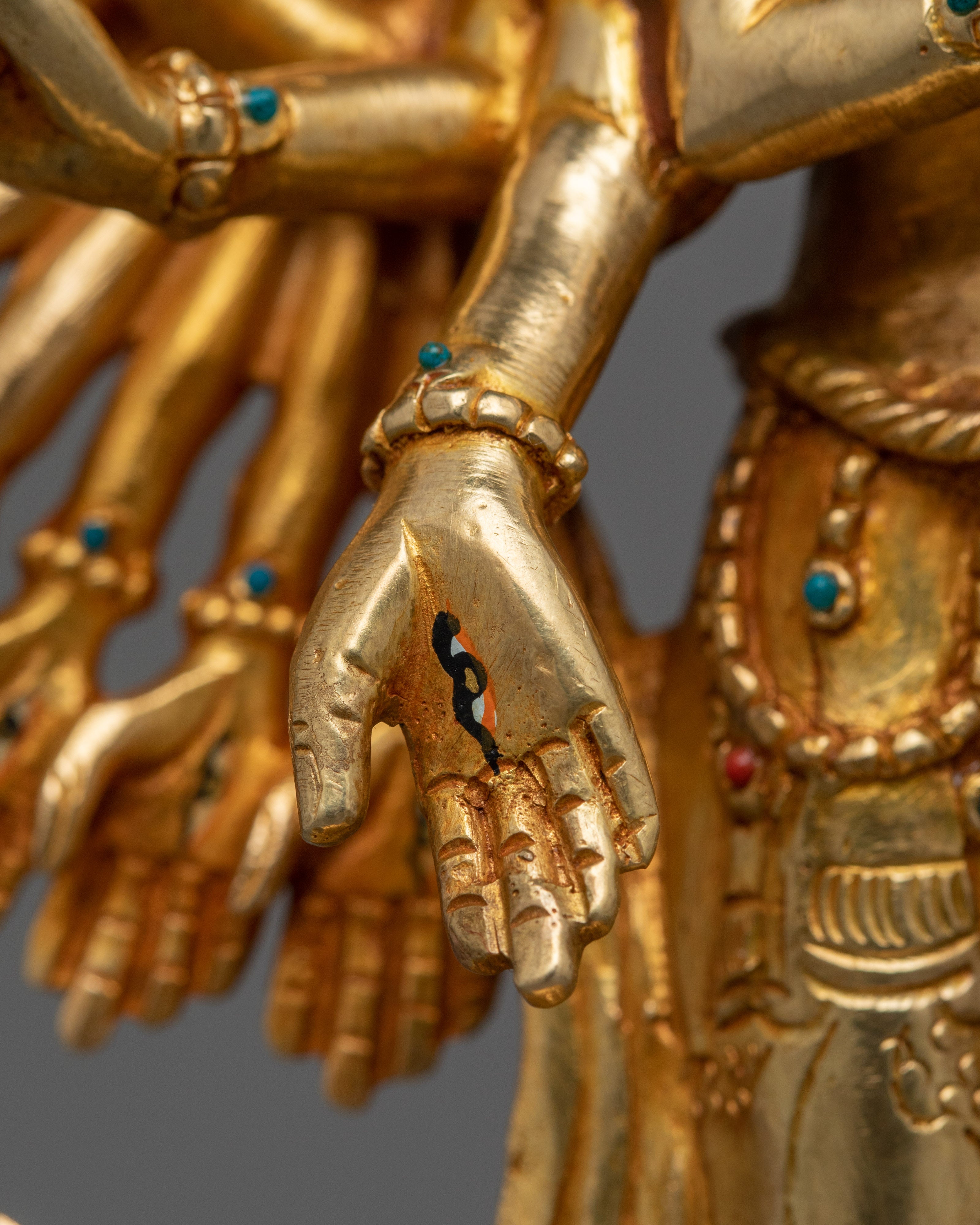 Thousand Armed Chenrezig FIgurine | Himalayan Traditional Sacred Artwork