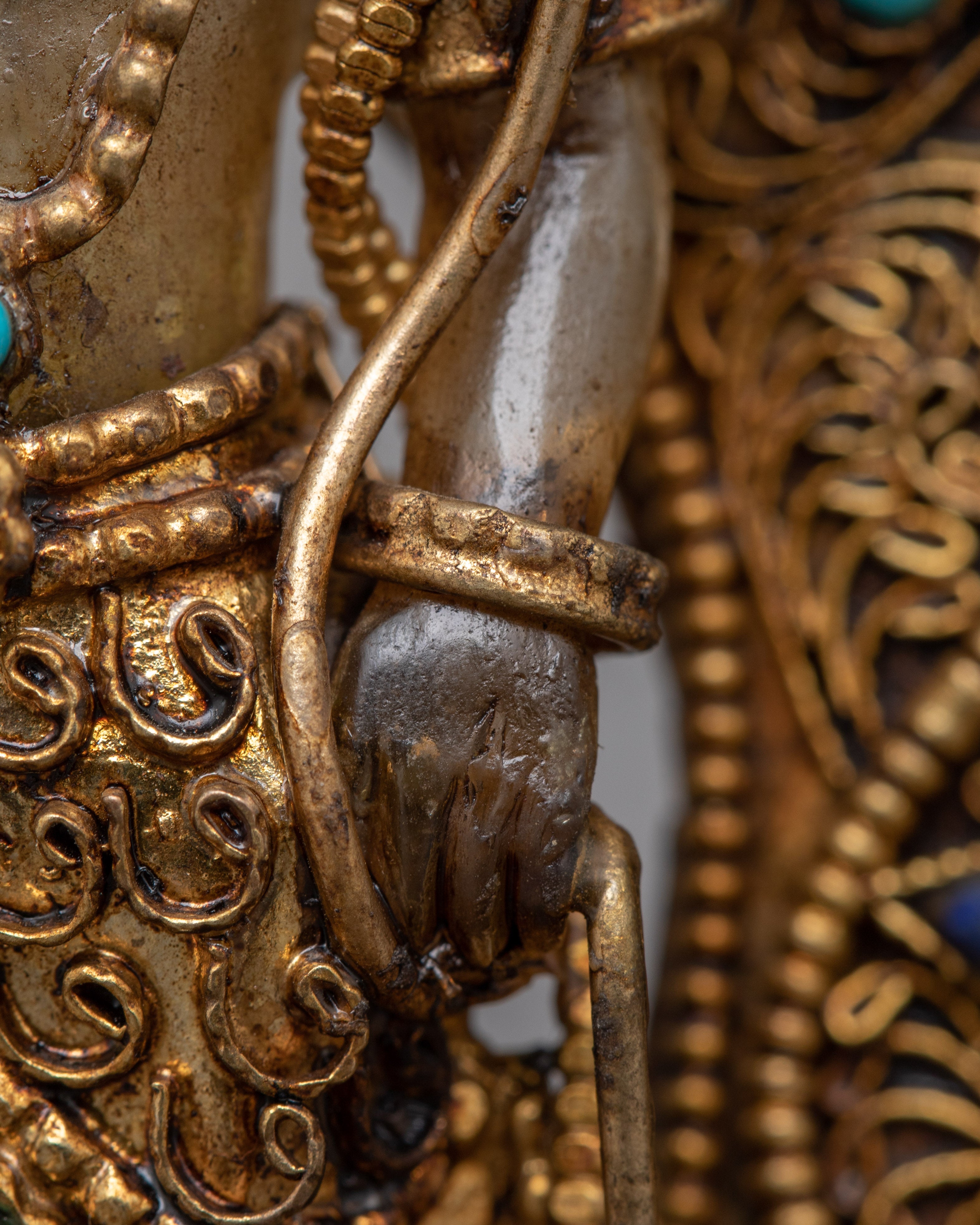 Avalokiteshvara Bodhisattva Figurine | Symbol of Boundless Love