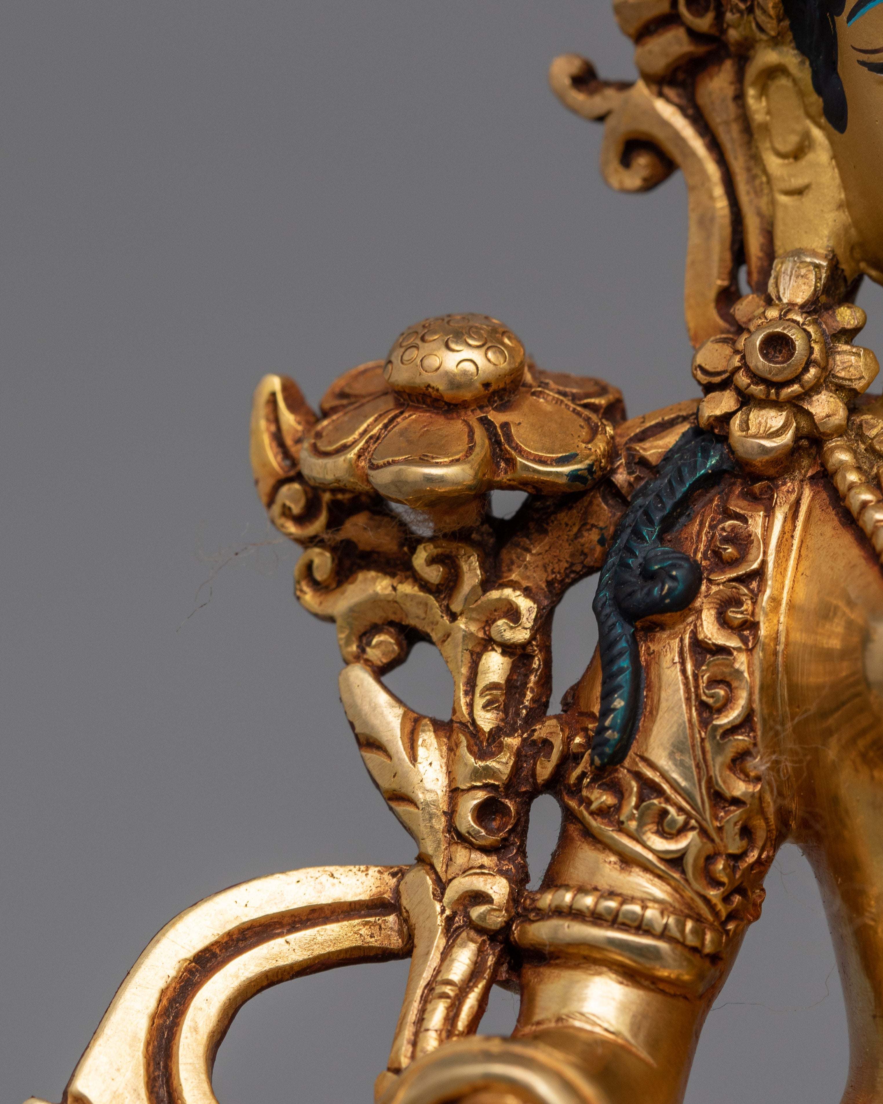 Tibetan Female Bodhisattva Syamatara Figurine | Symbol of Swift Healing