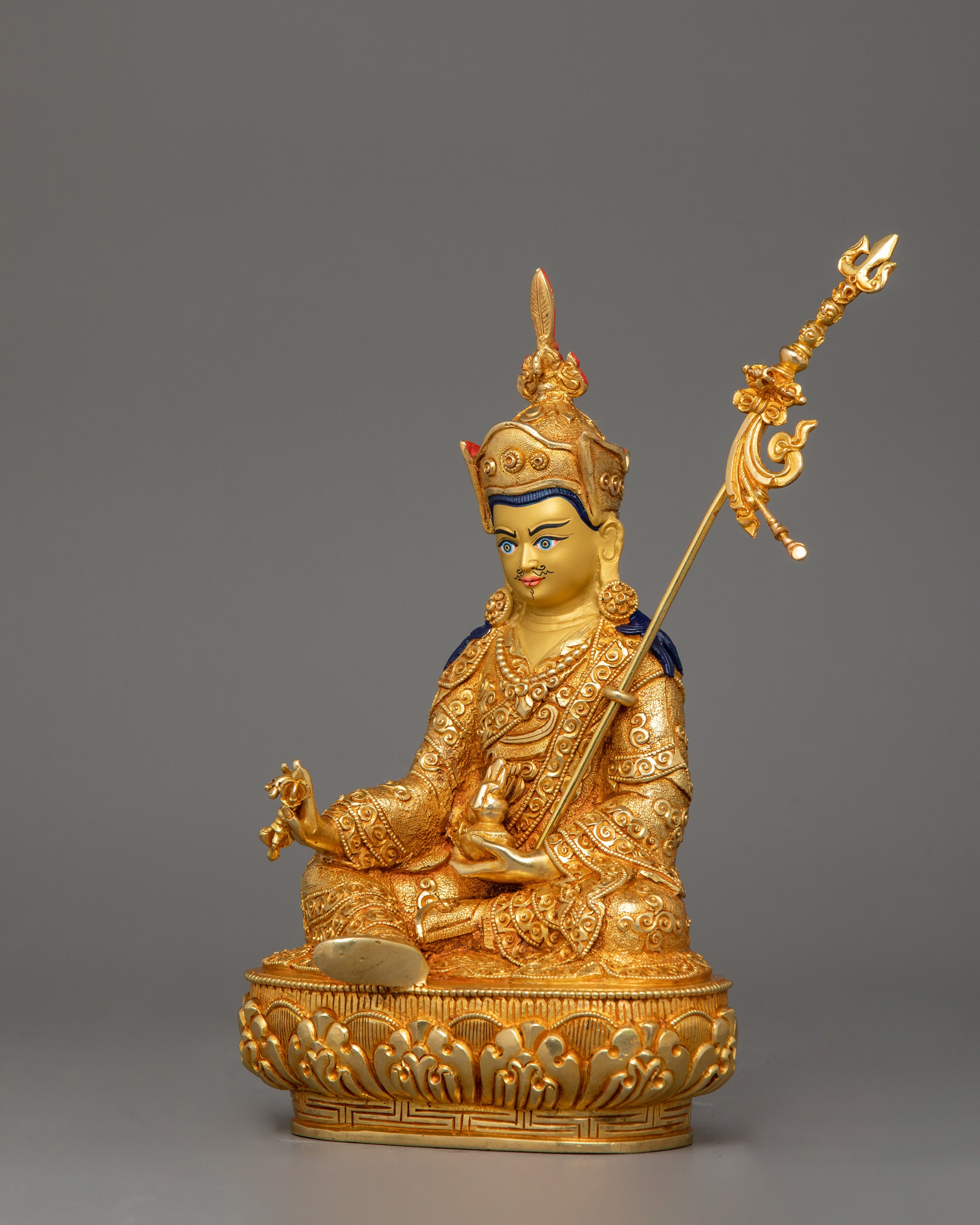 Guru Rinpoche Statue "Master of Vajrayana Buddhism" | Artisan Himalayan Craft