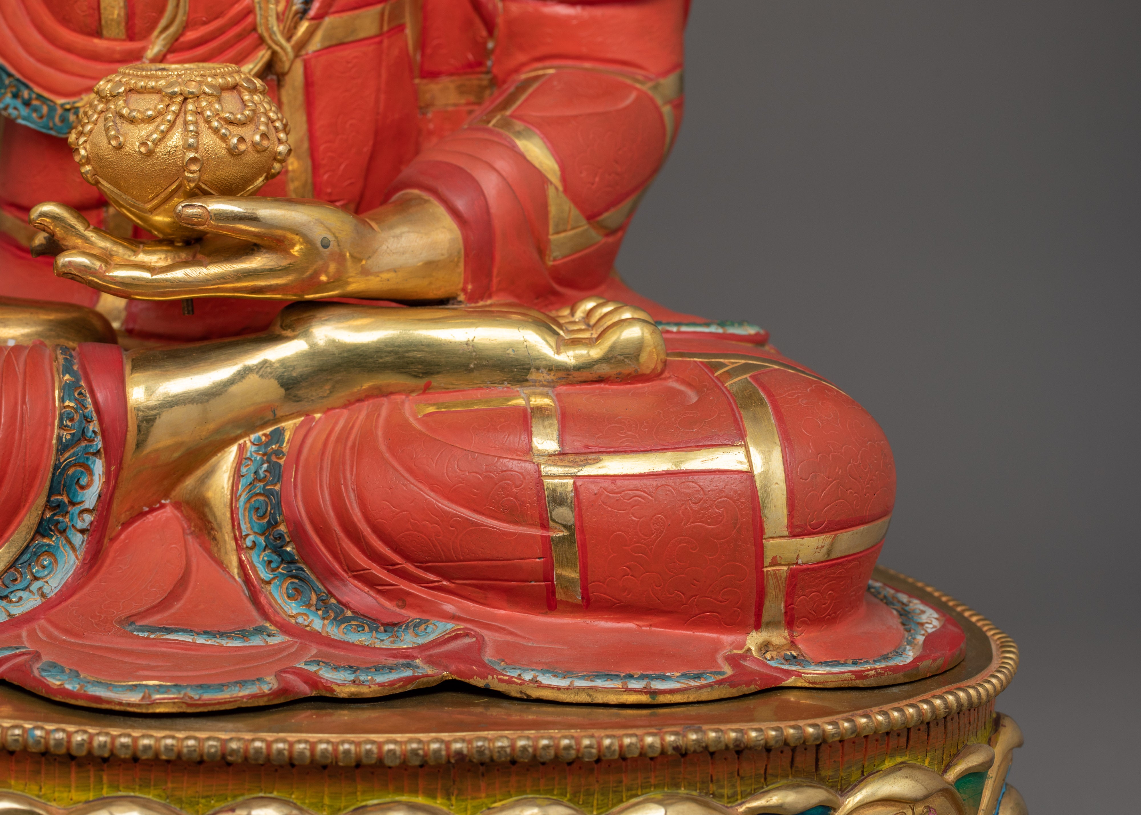 Enlightenment Guru Buddha Shakyamuni Statue | The Embodiment of Peace