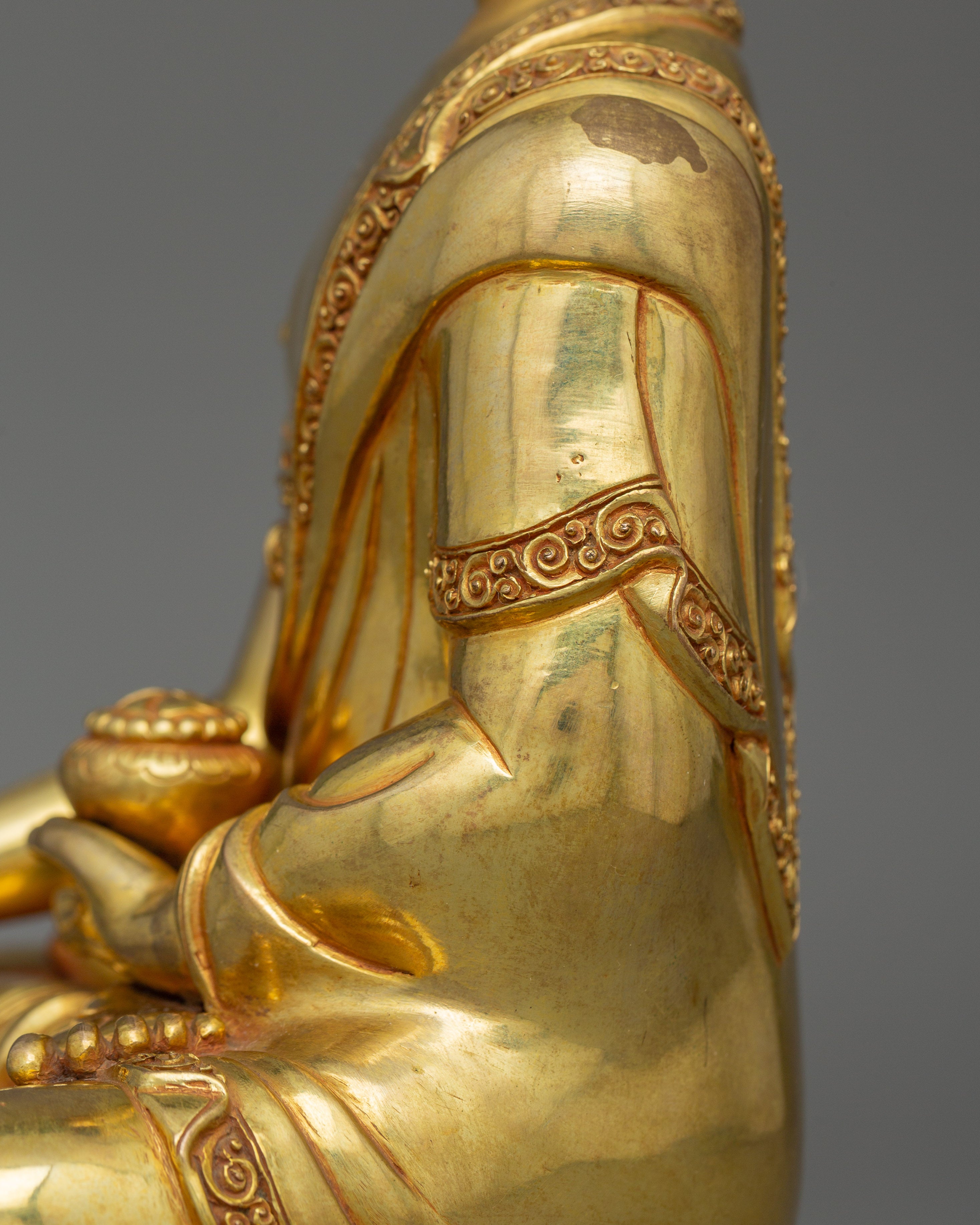 Handmade Figurine of Meditating Buddha Shakyamuni | The Path to Enlightenment