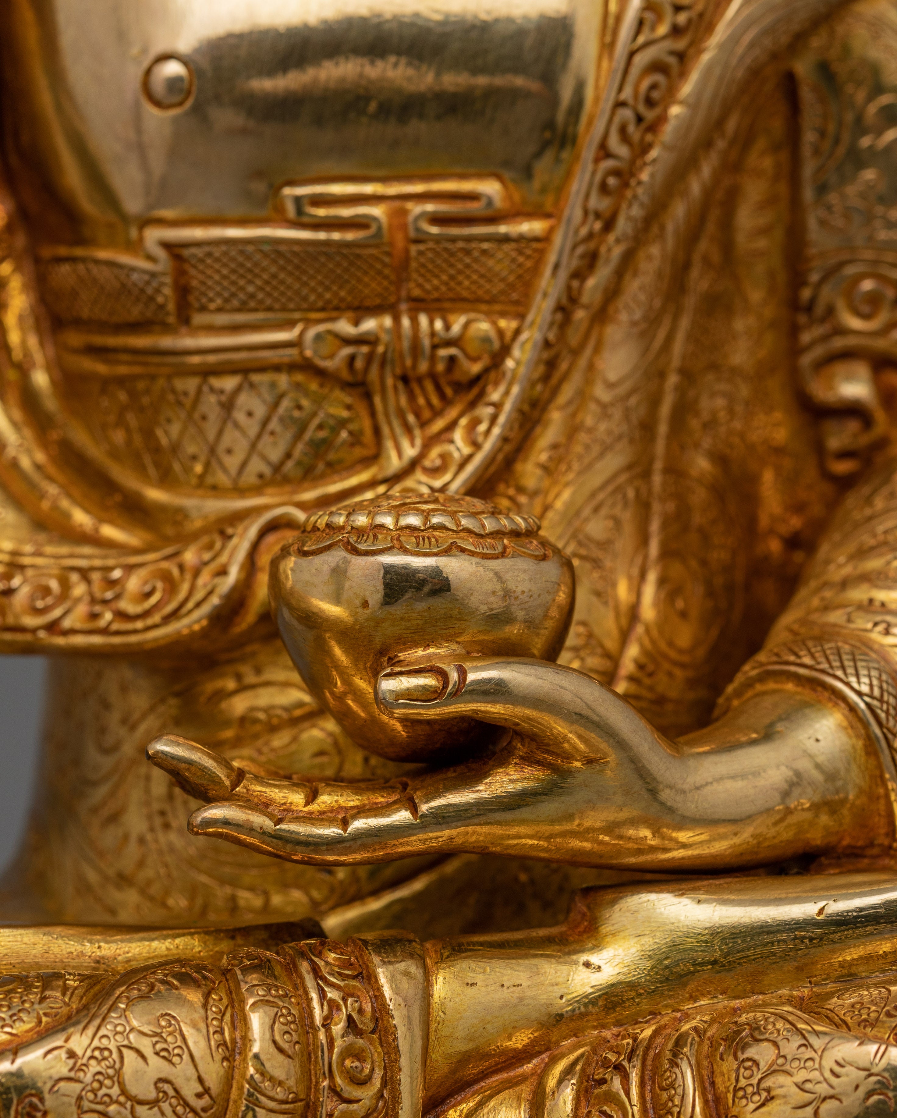 Buddhist Meditating Shakyamuni Buddha Sculpture | Symbol of Wisdom