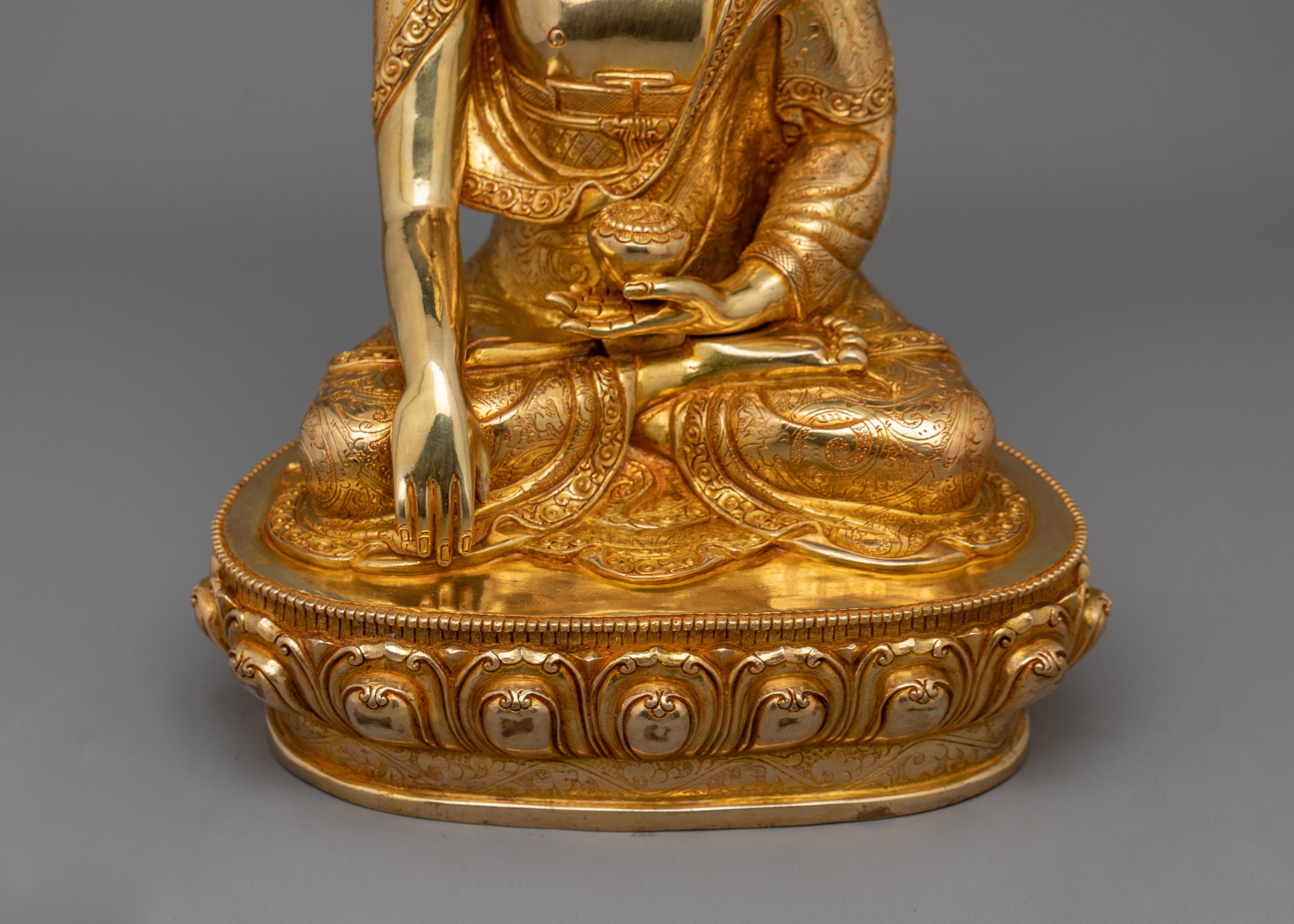 Buddhist Meditating Shakyamuni Buddha Sculpture | Symbol of Wisdom