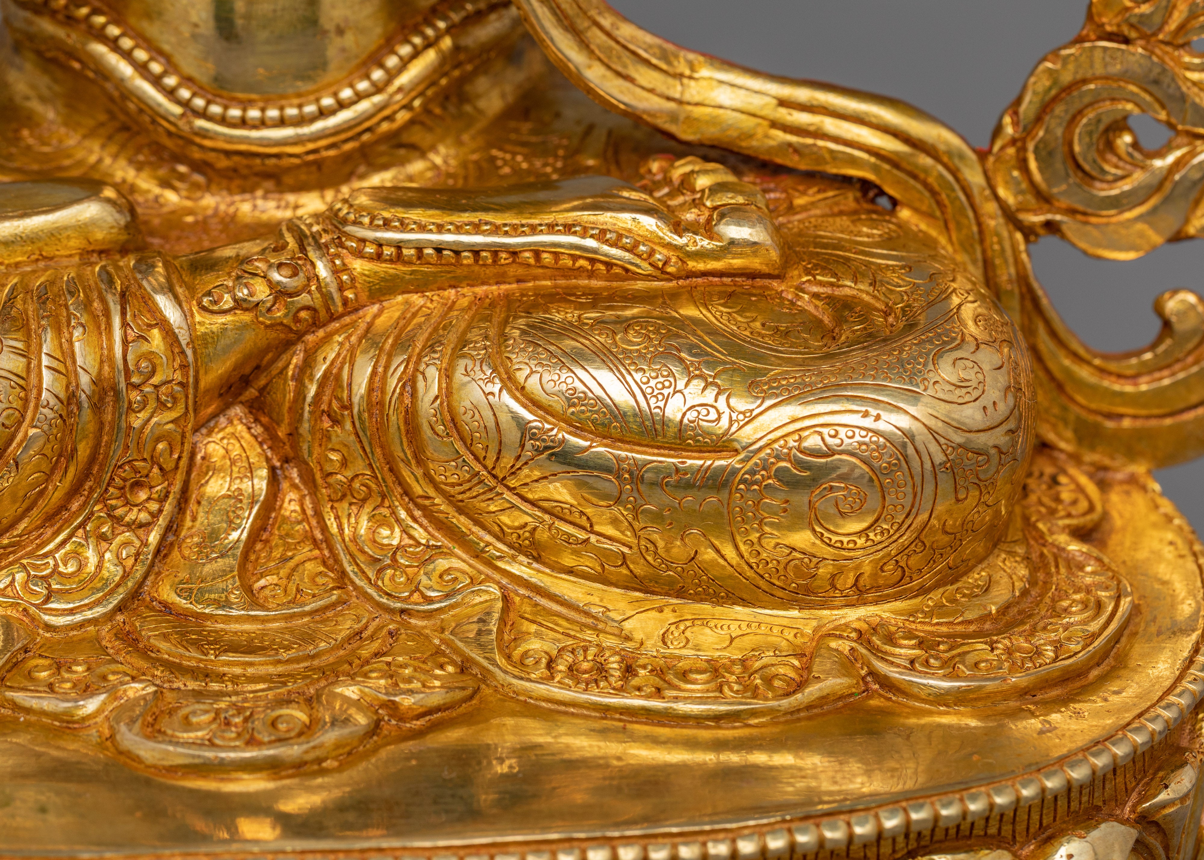 Himalayan 4-Armed Meditating Chenrezig Statue | The Bodhisattva of Compassion