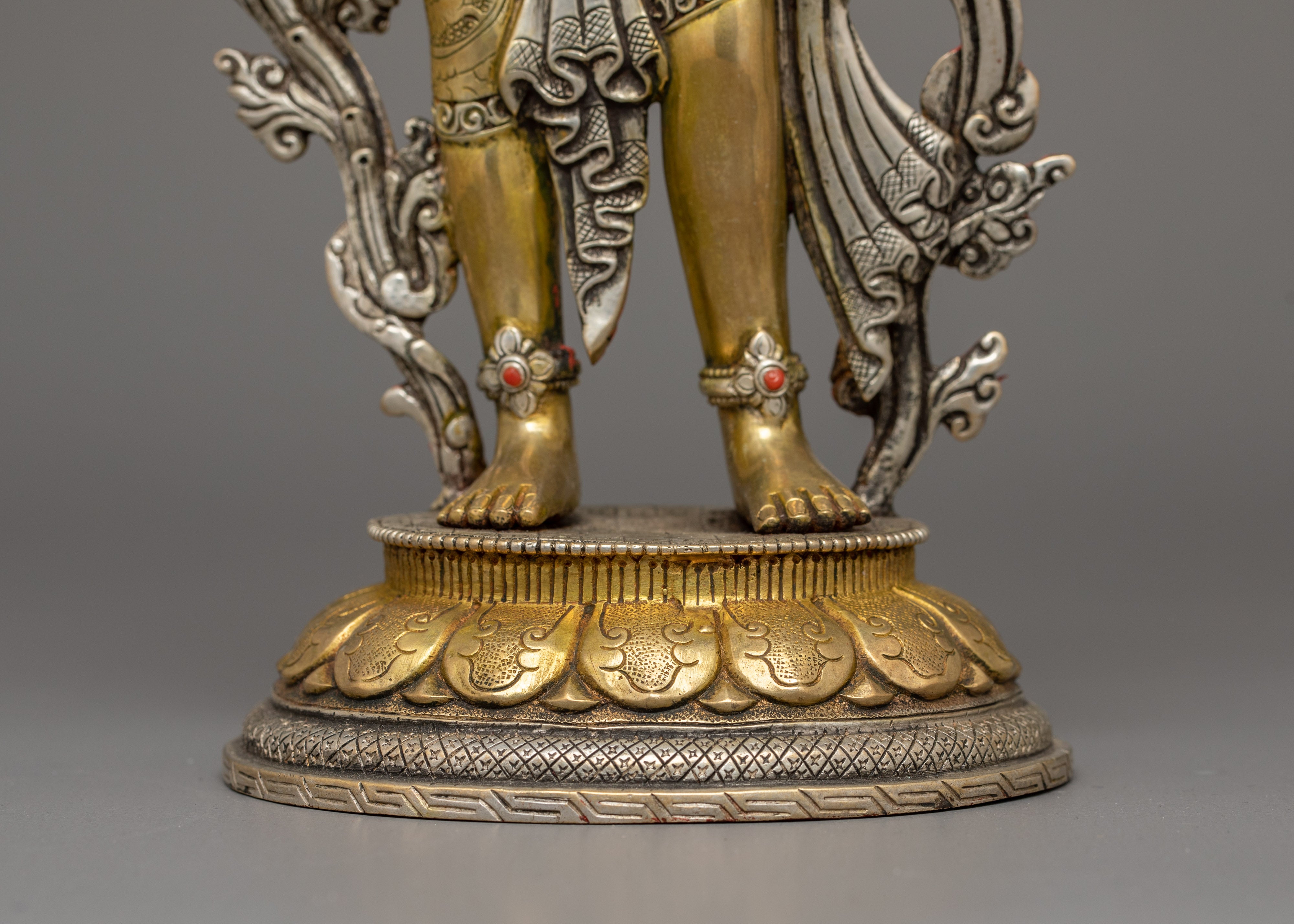 Standing Lokeshwor Statue | The Bodhisattva of Compassion