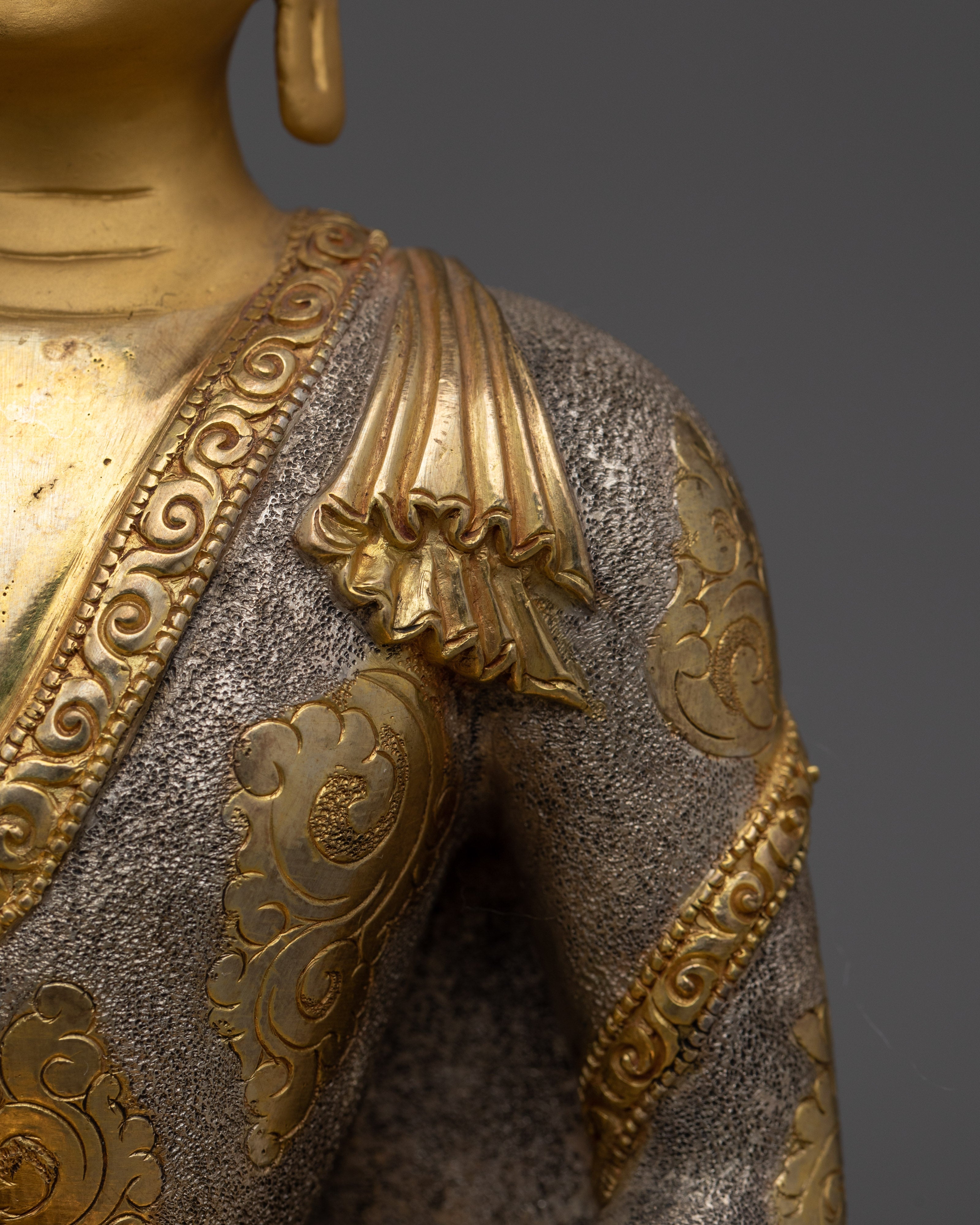 Buddhist Meditating Shakyamuni Buddha Sculpture | A Symbol of Wisdom