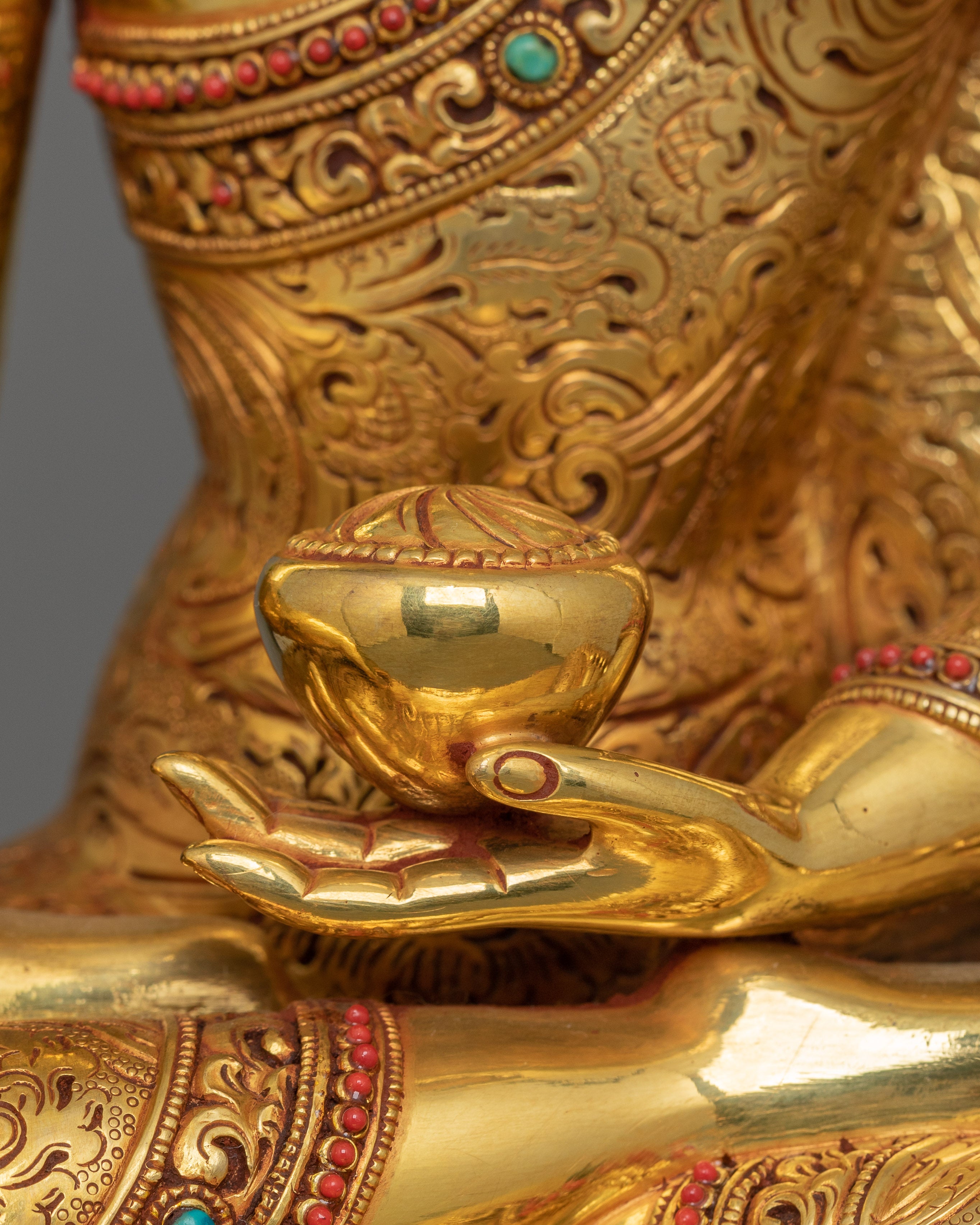 Enlightenment Guru Buddha Shakyamuni Statue | The Embodiment of Peace