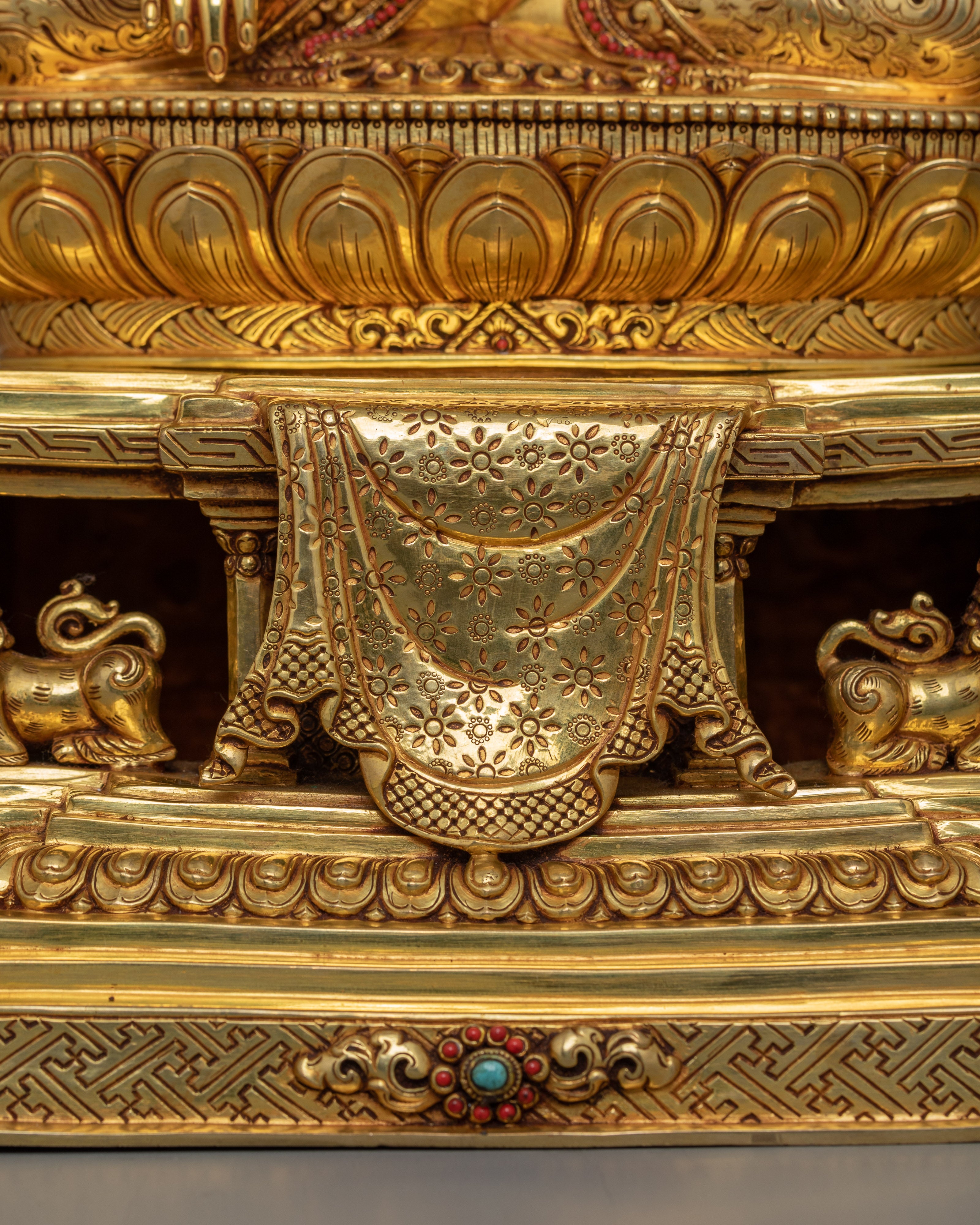 Enlightenment Guru Buddha Shakyamuni Statue | The Embodiment of Peace