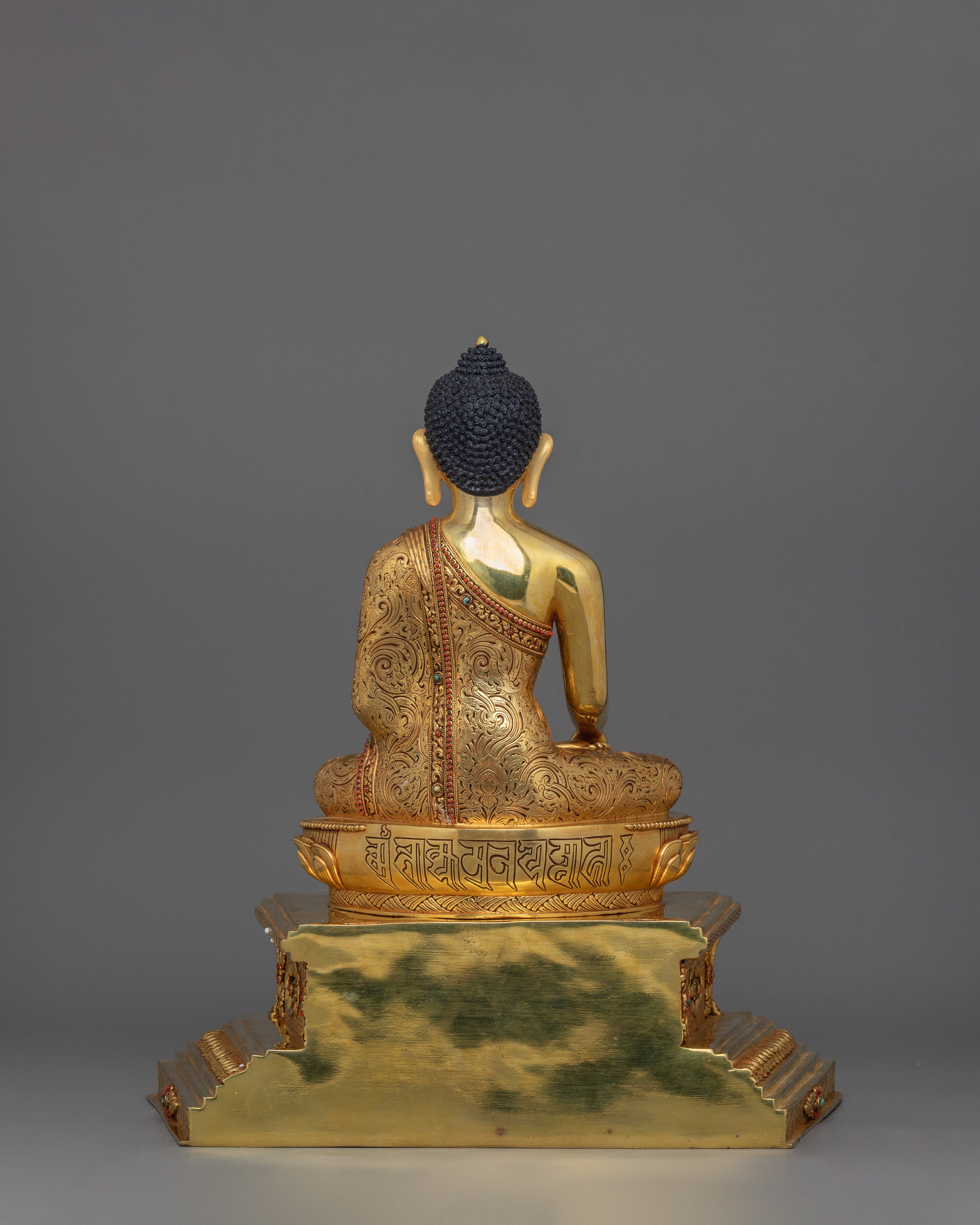 Enlightenment Guru Buddha Shakyamuni Statue | The Embodiment of Peace