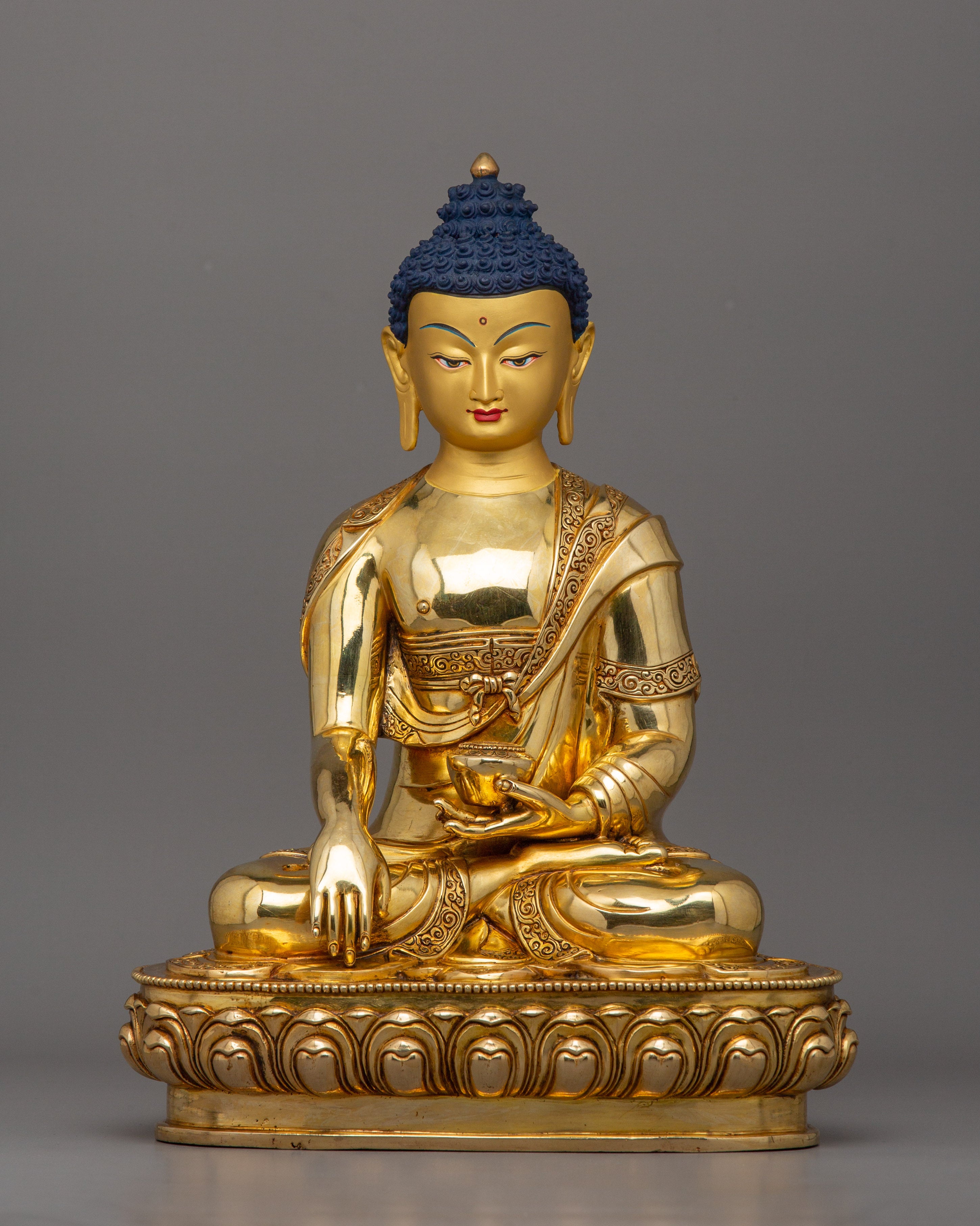 First historical Buddha Shakyamuni