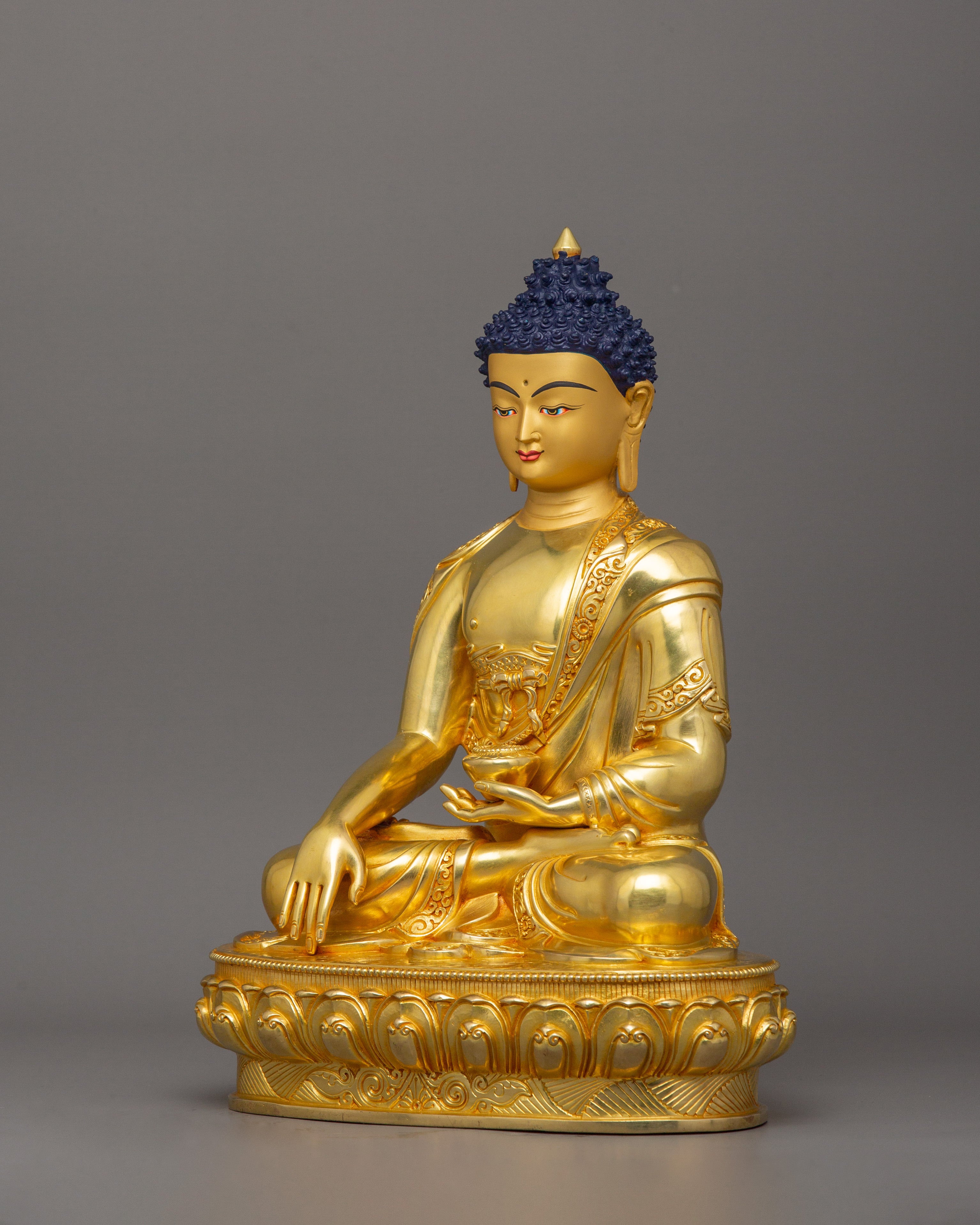 Handmade Enlightened Tibetan Buddha Shakyamuni Statue | Nepalese Artwork