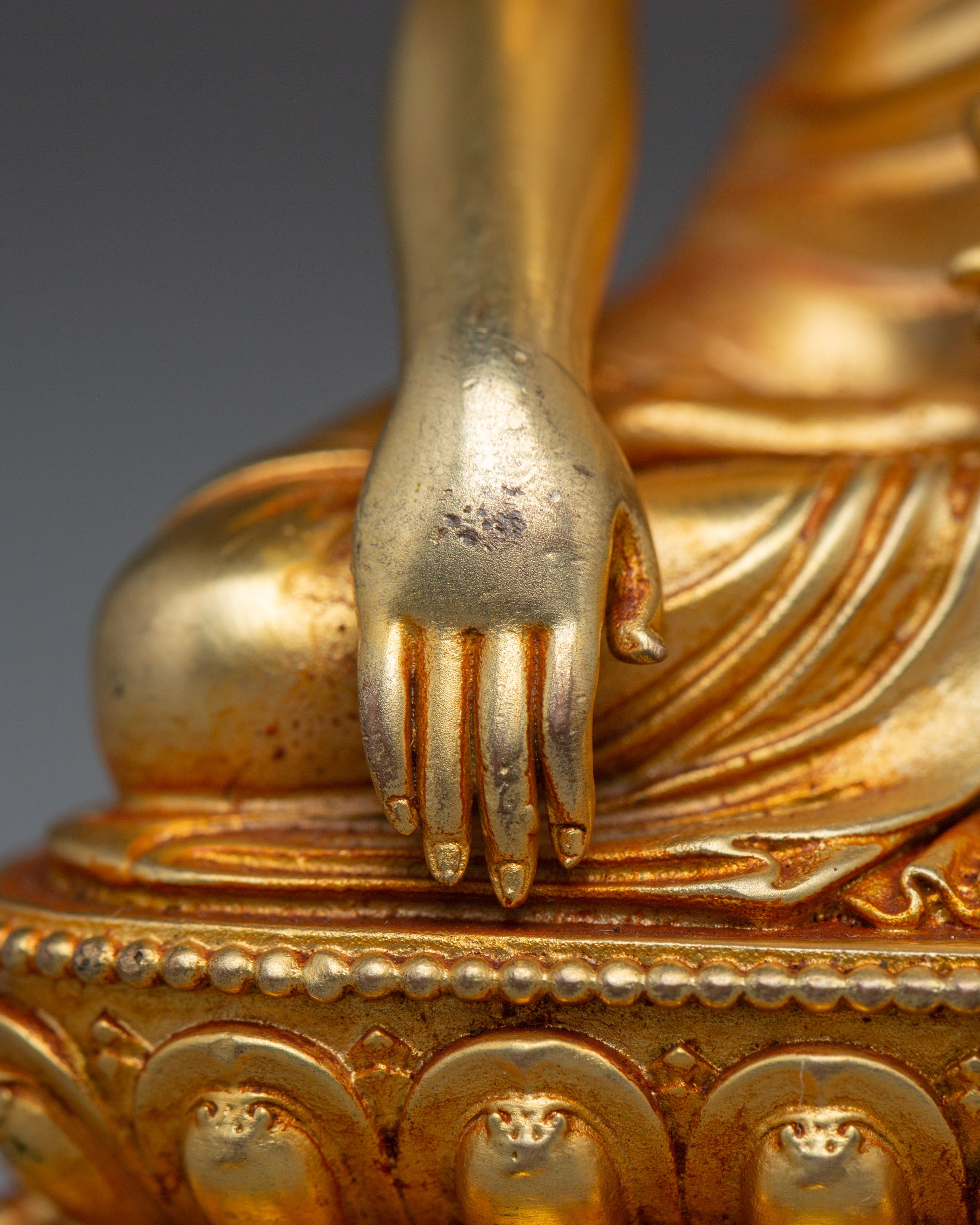 Machine-Made Buddha Shakyamuni Golden Statue