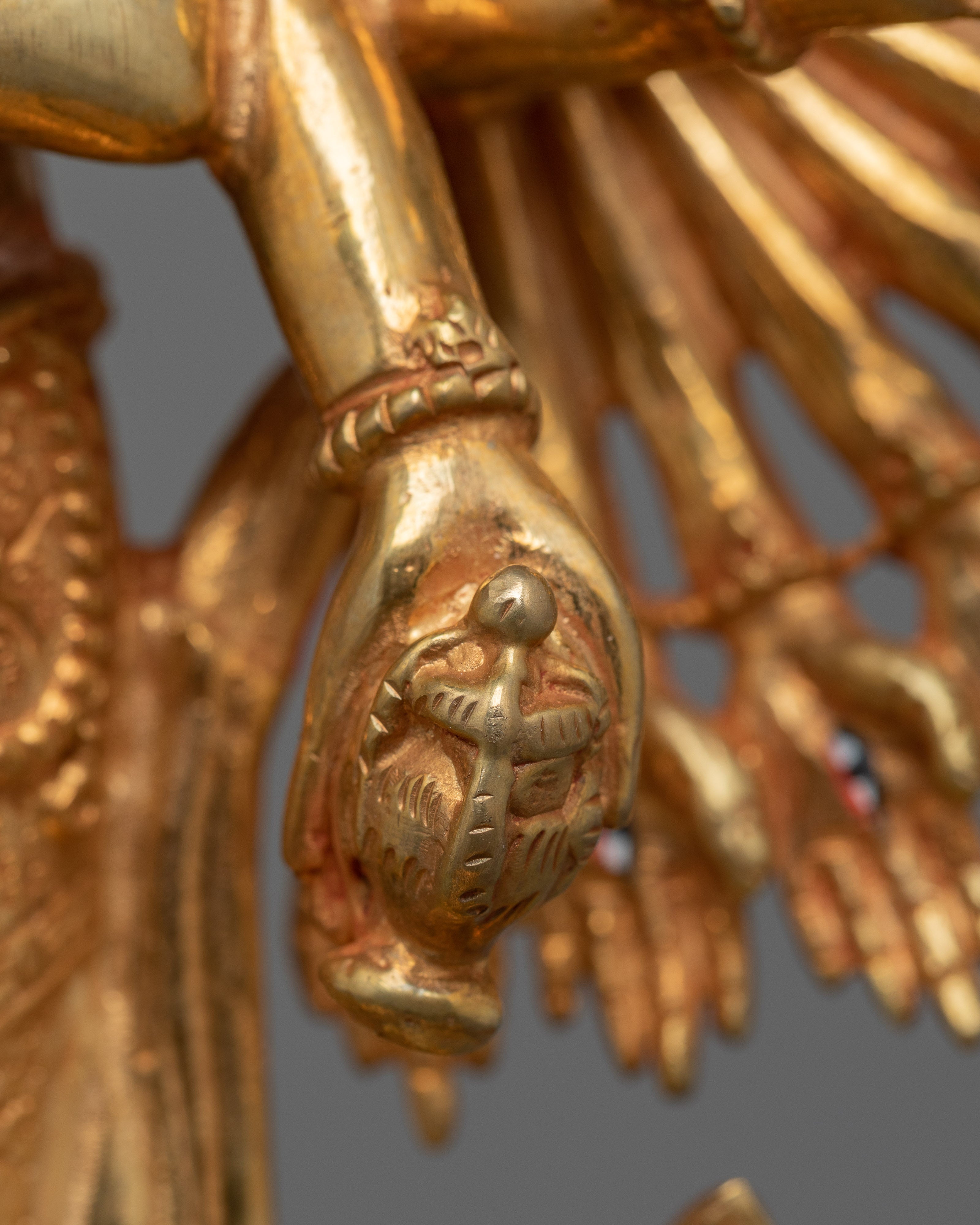 Handmade Figurine of 1000-Armed Chenrezig | The Bodhisattva of Compassion