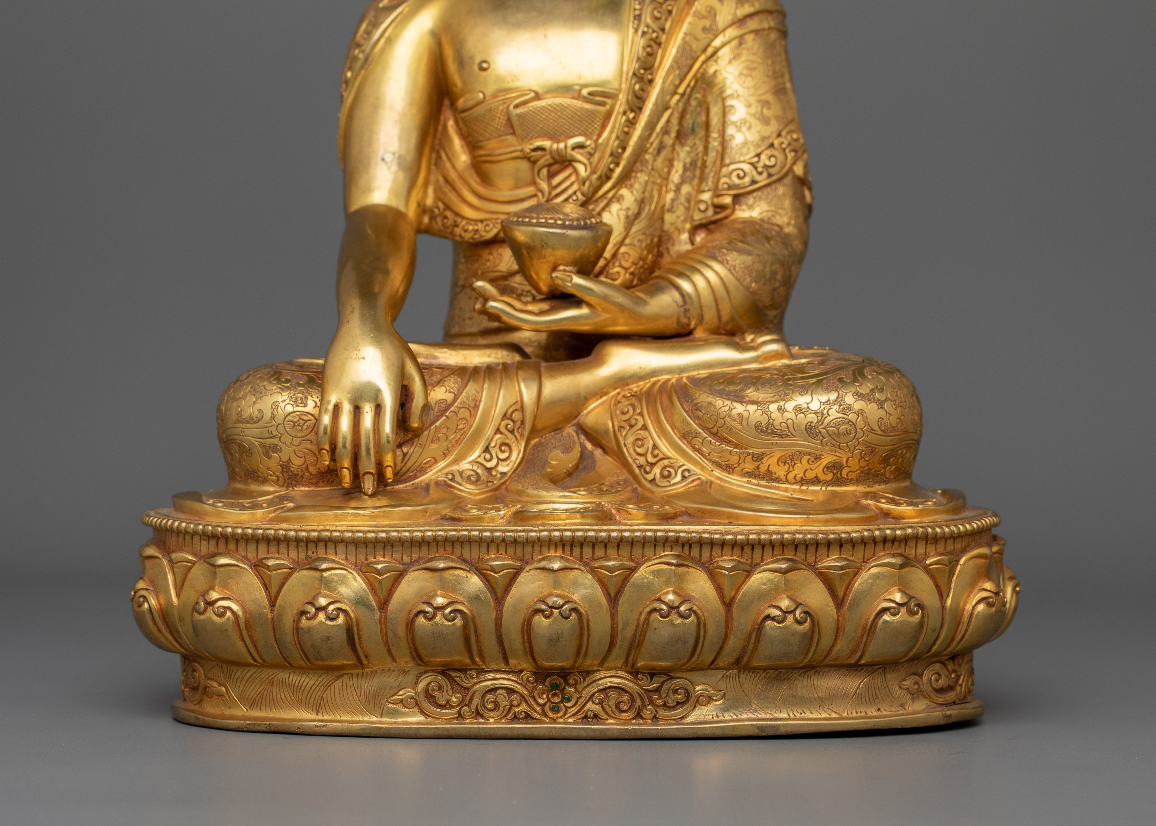 Shakyamuni Sage Of The Shakya Clan | The One Who Realized the Truth