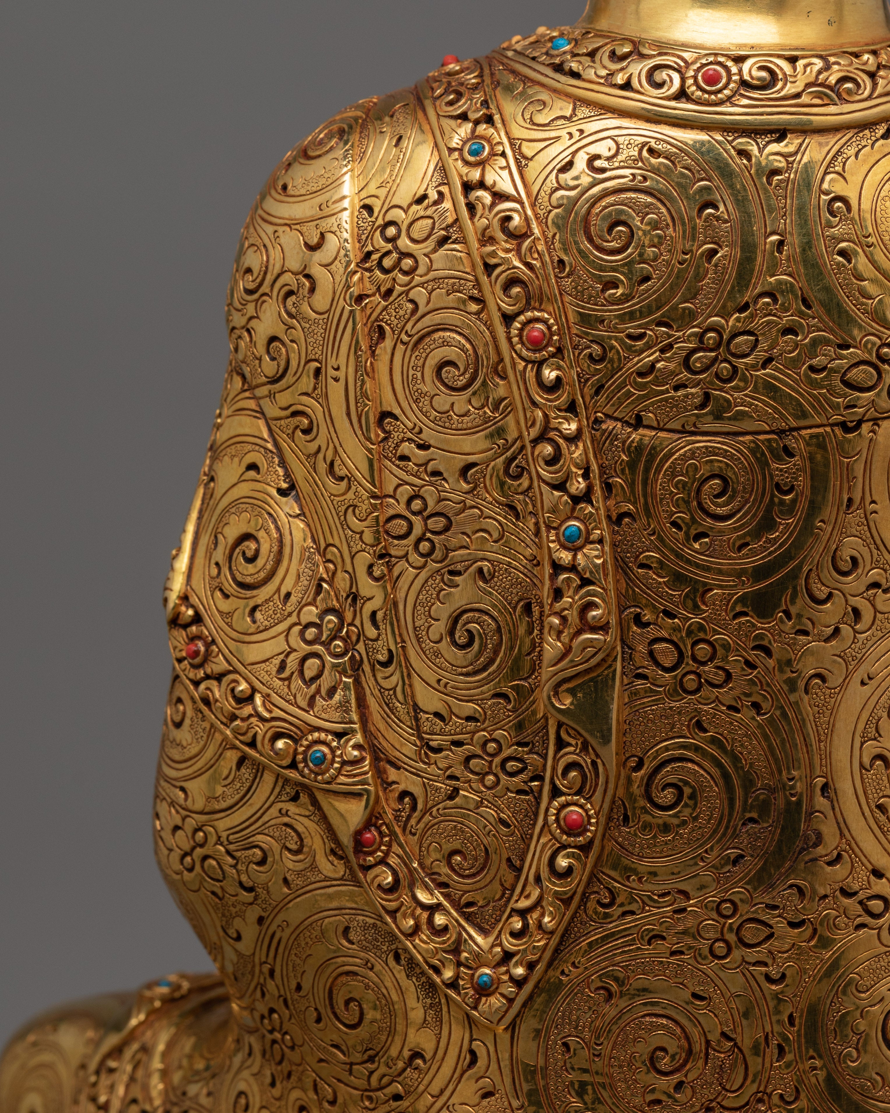 Handcrafted Shakyamuni Buddha with Beautiful Halo | Statue for Decor