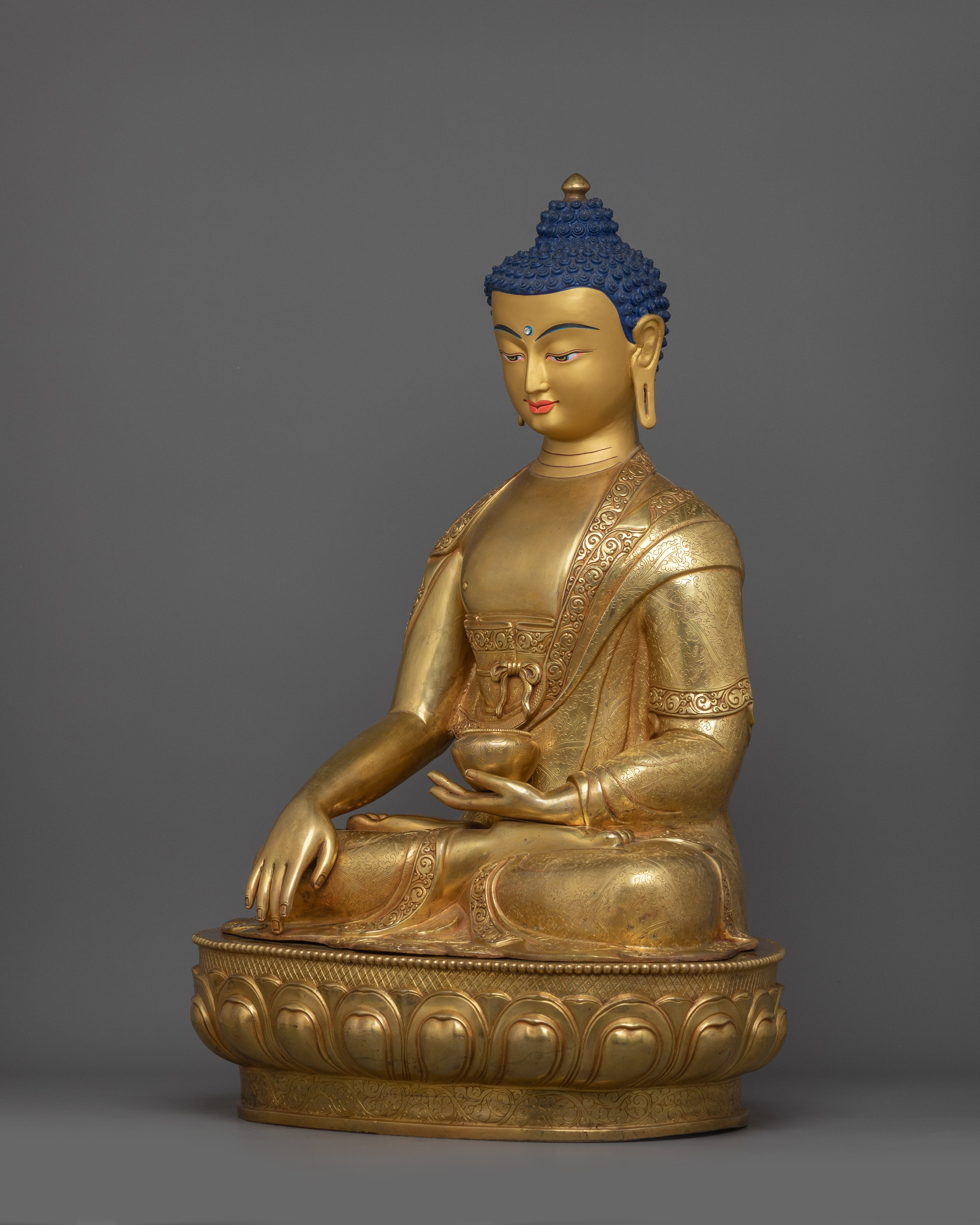 Statue of Lord Shakyamuni Buddha | The Great Compassionate Teacher