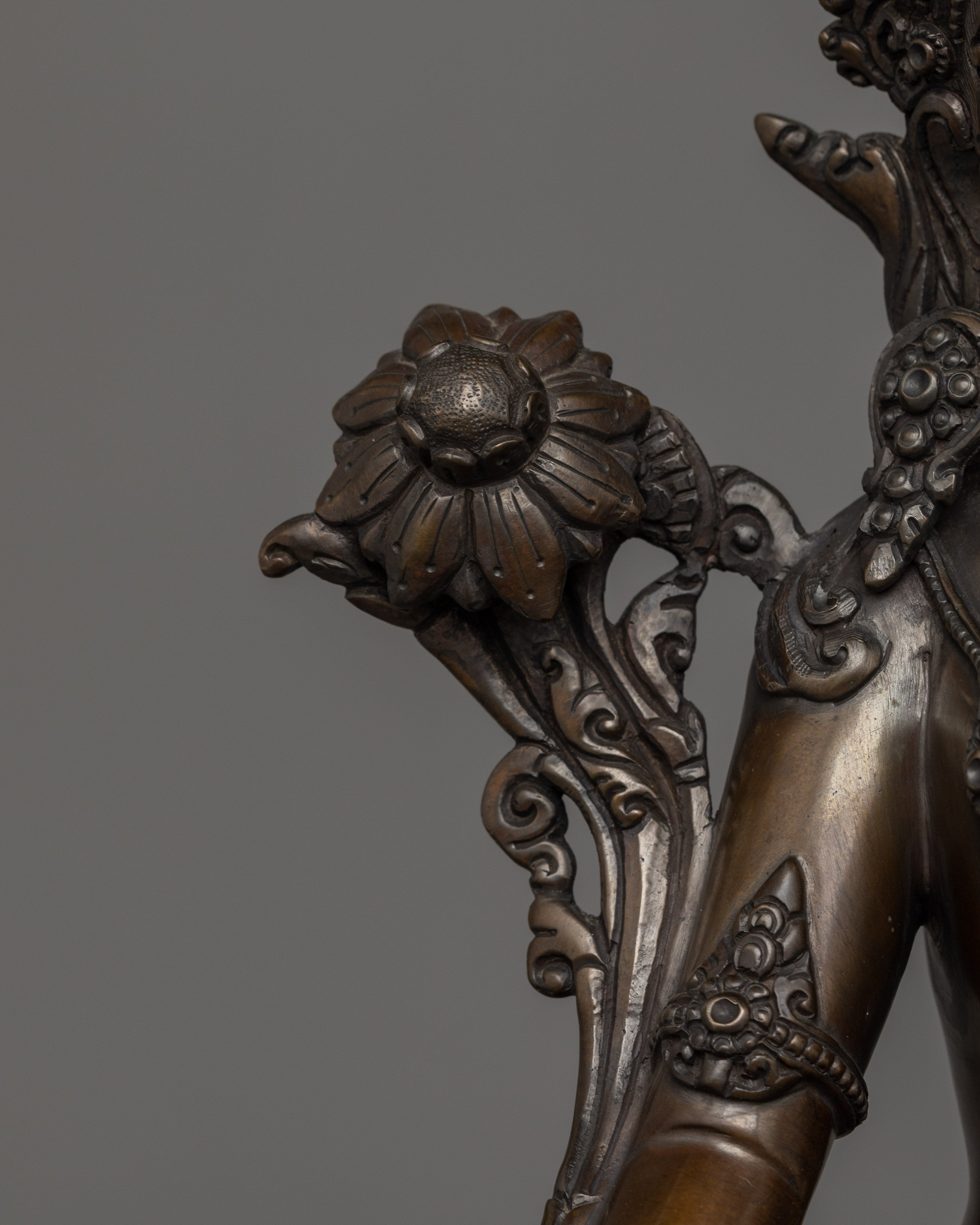 7 Eyes Goddess White Tara Statue | The Goddess of Healing