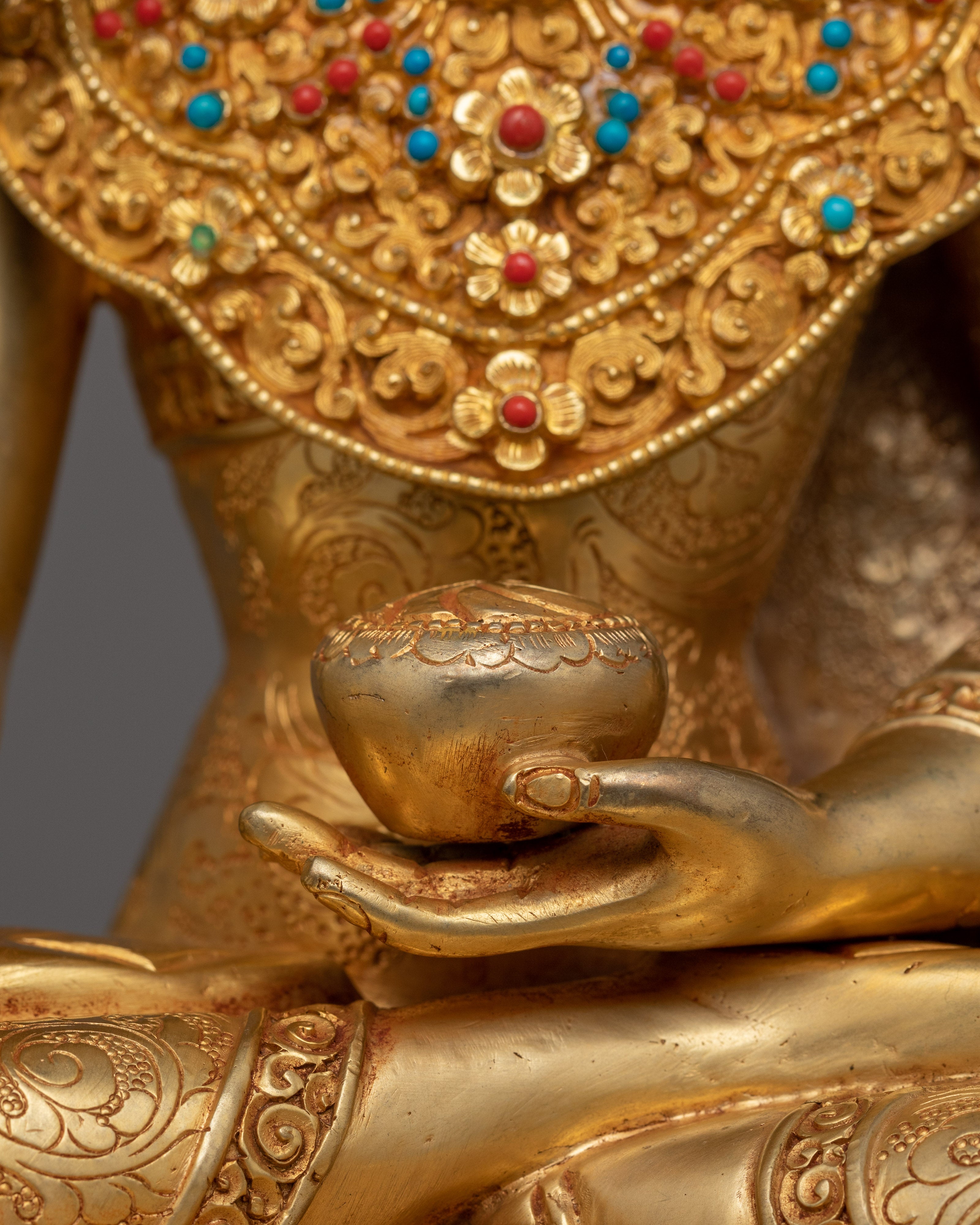 Handmade Statue Of Royal Buddha Crown Shakyamuni | An Artistic and Spiritual Legacy
