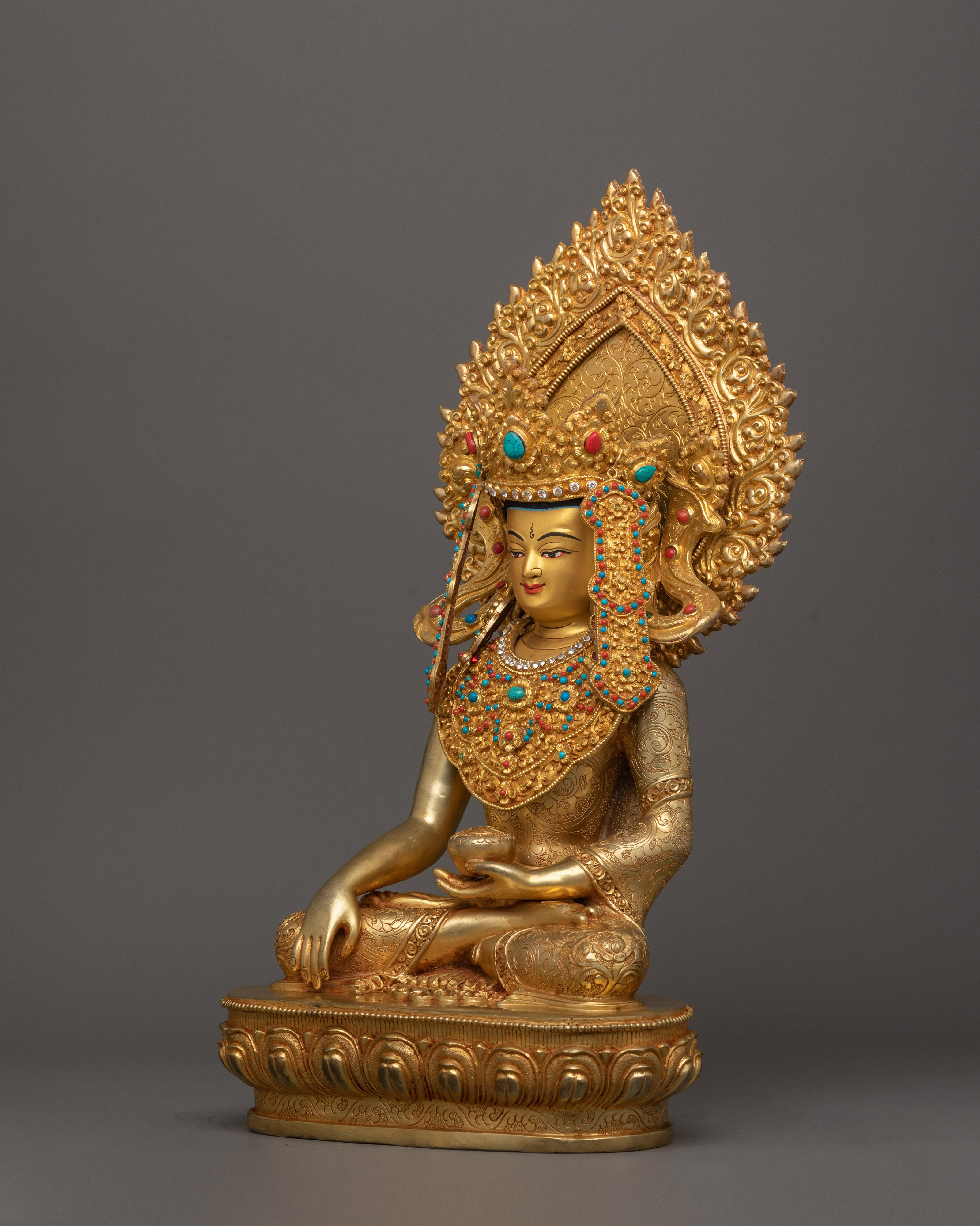 Handmade Statue Of Royal Buddha Crown Shakyamuni | An Artistic and Spiritual Legacy