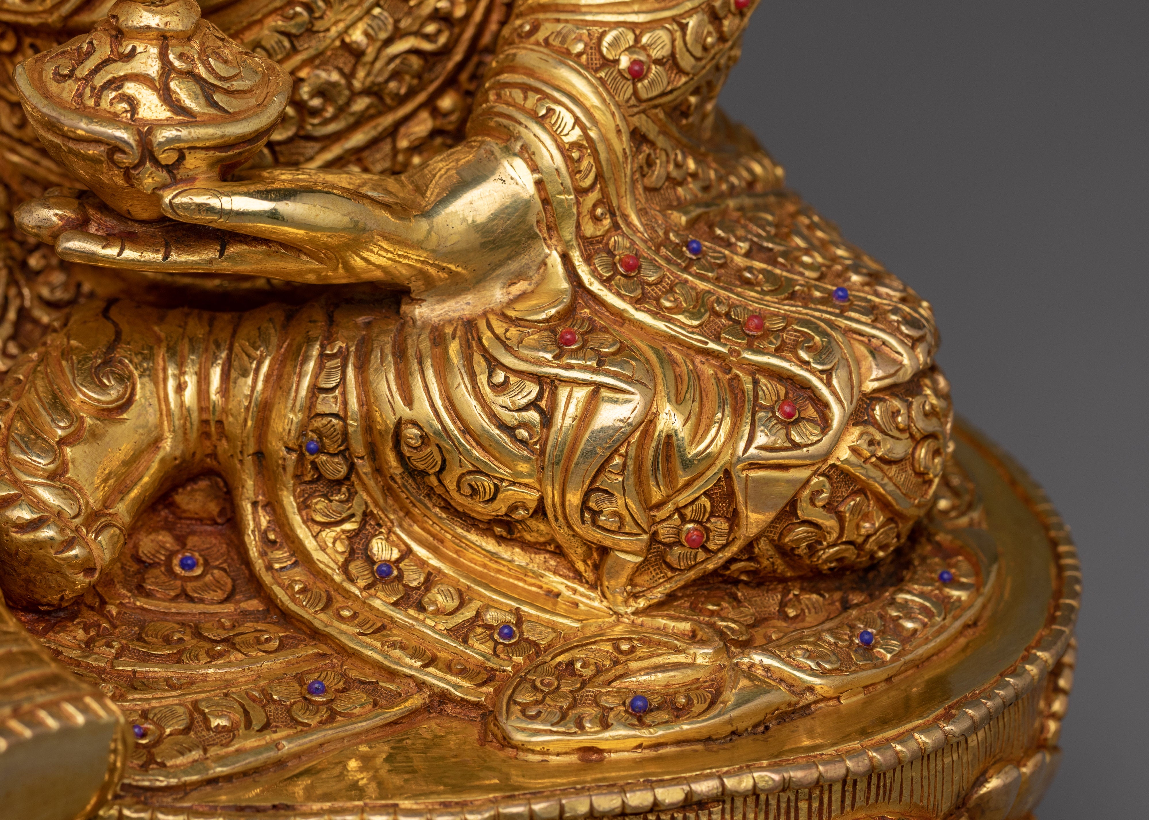 Statue of Tantric Master Guru Rinpoche | Great Guru of Tibet