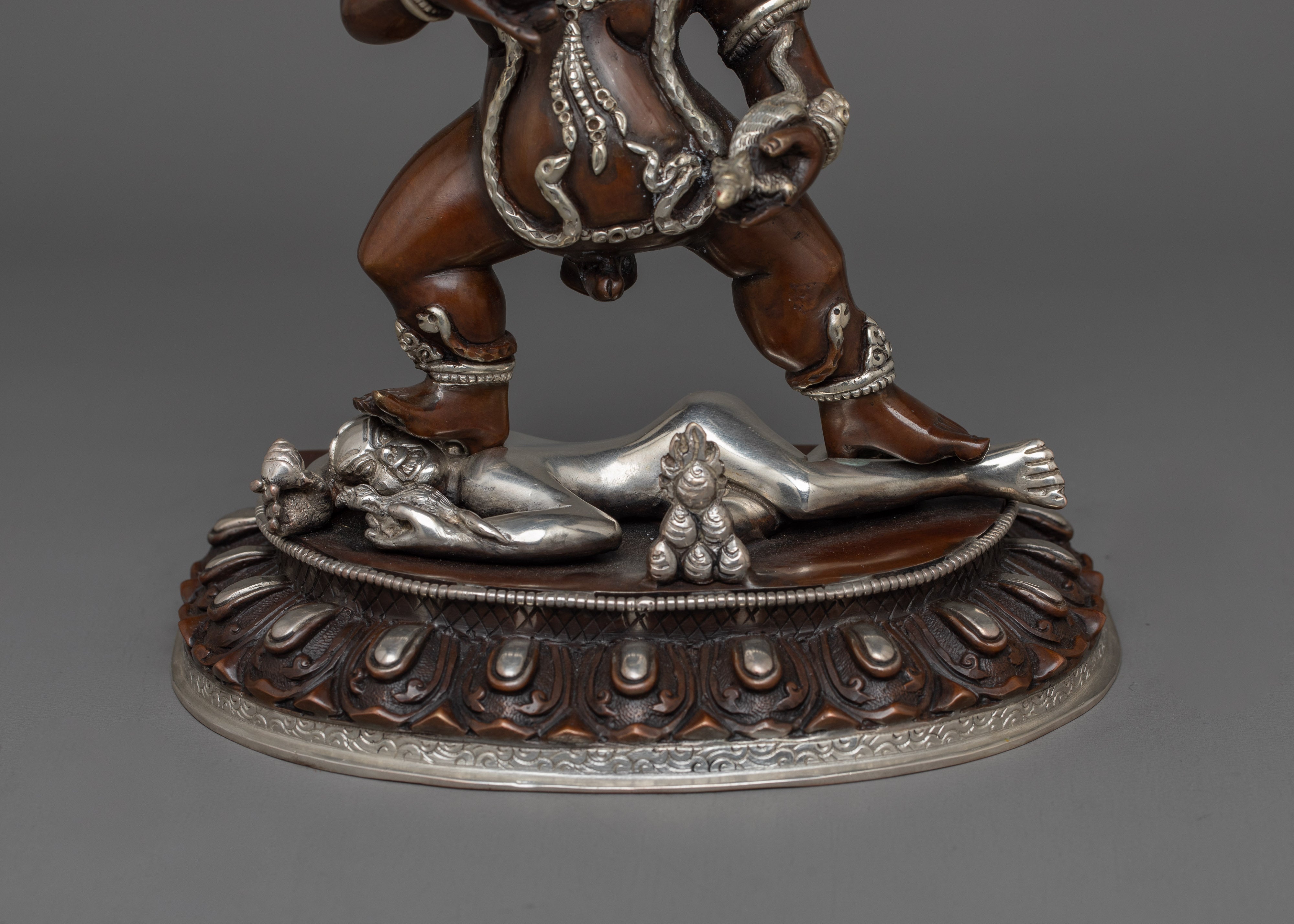 Traditional Nagpo Dzambhala Statue | The Wrathful Wealth Deity