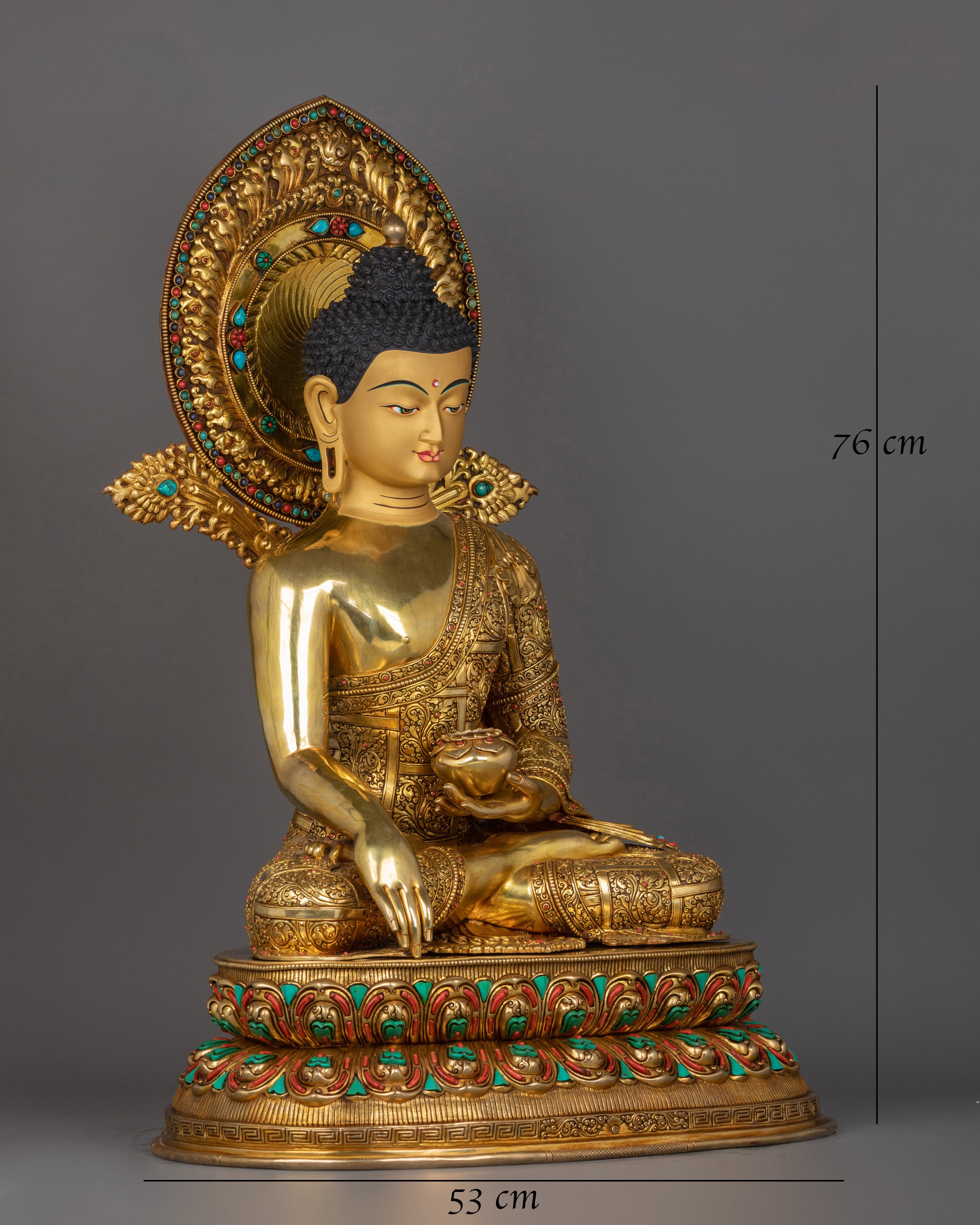 handmade-sculpture-of-shakyamuni-buddha